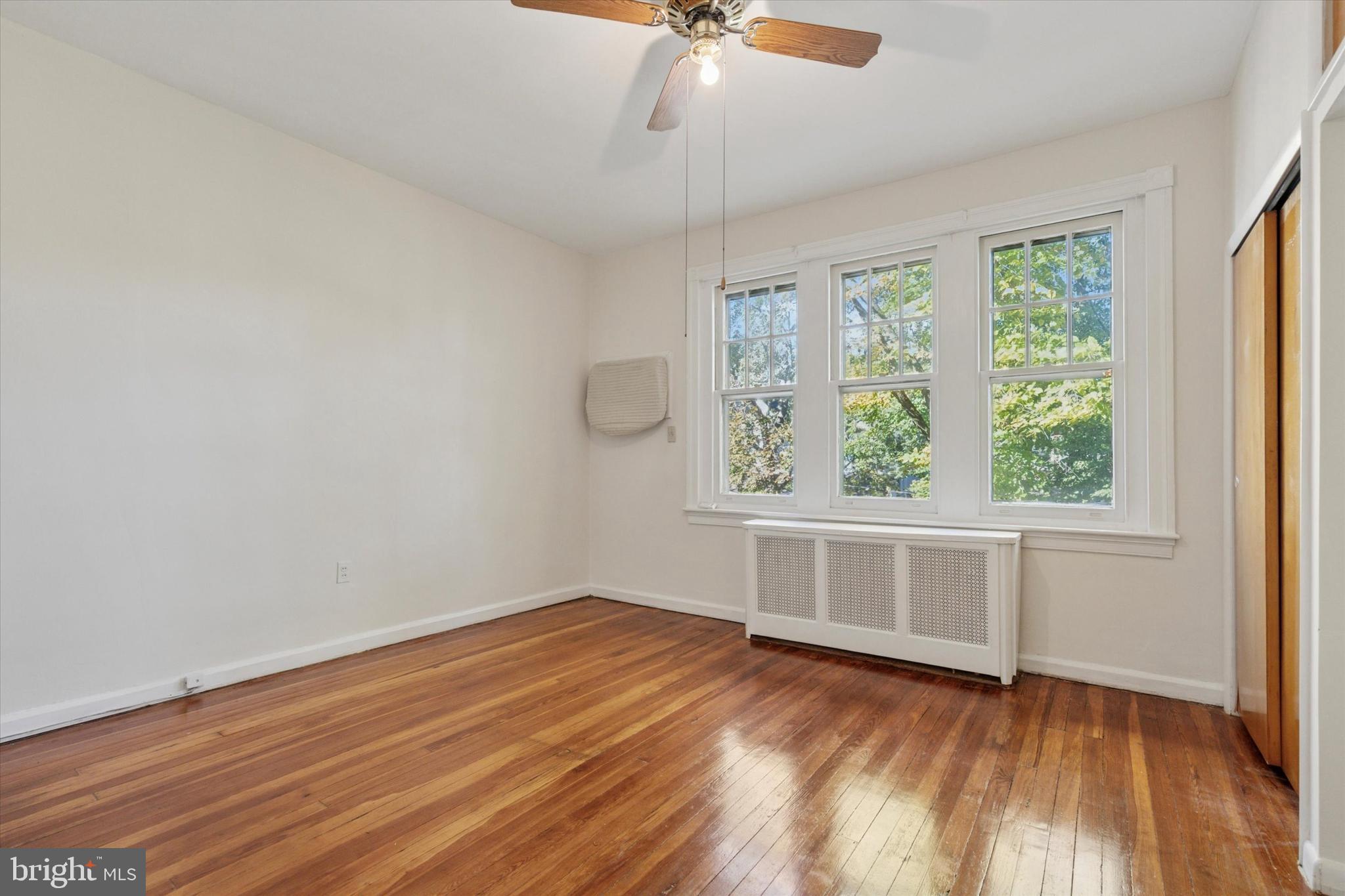 GIRARD ESTATES - Residential