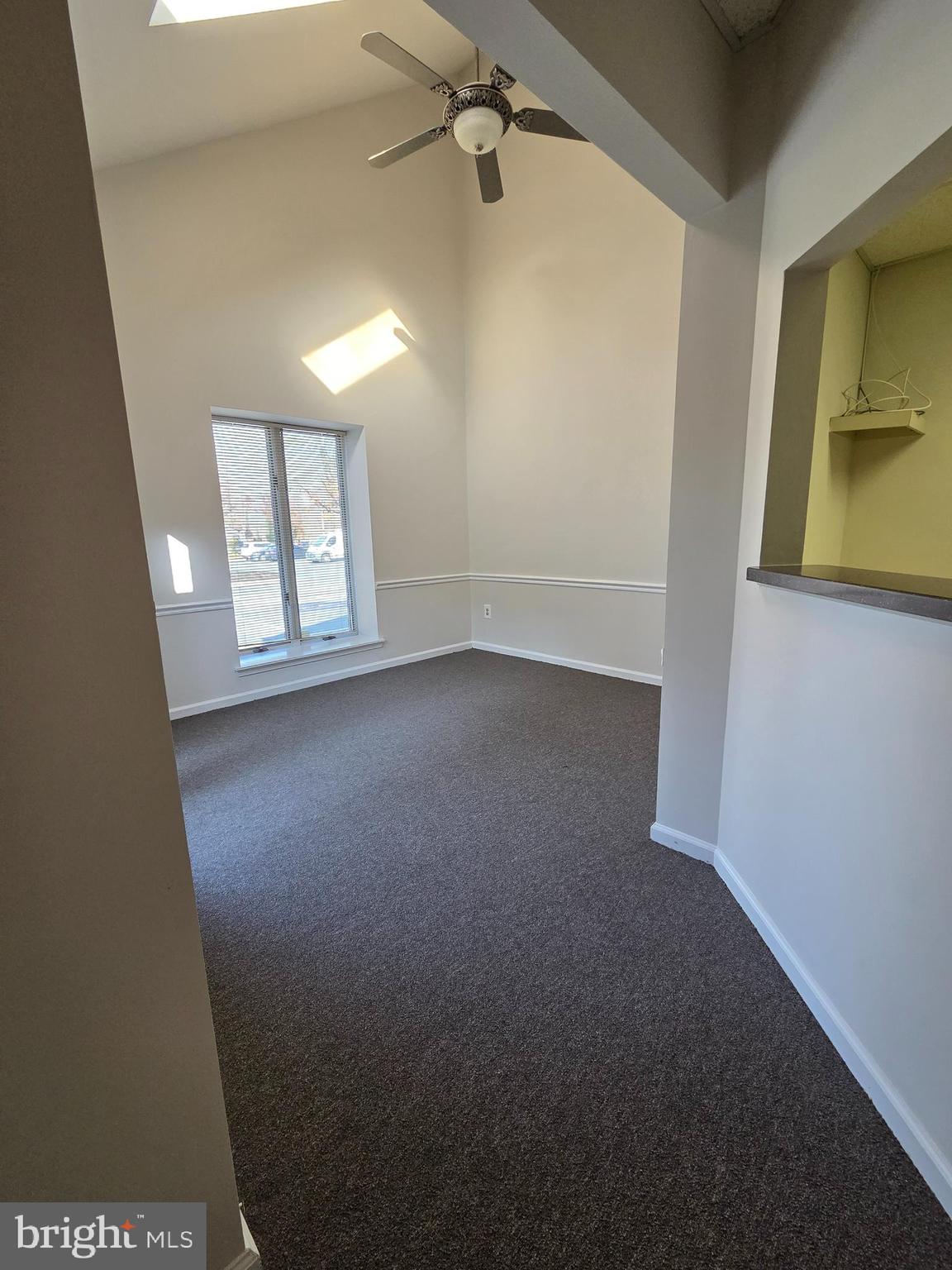 146 LAKEVIEW DRIVE S 302