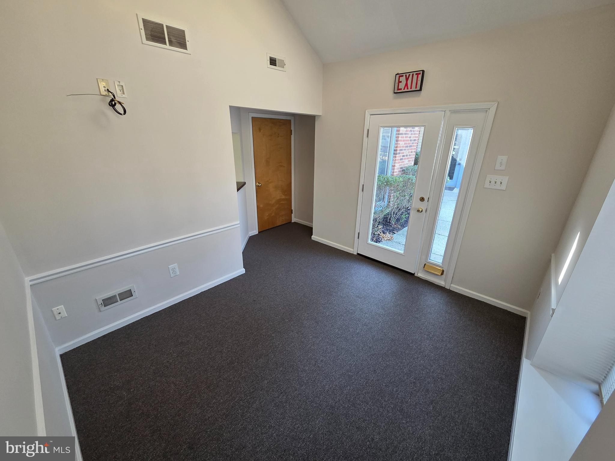 146 LAKEVIEW DRIVE S 302