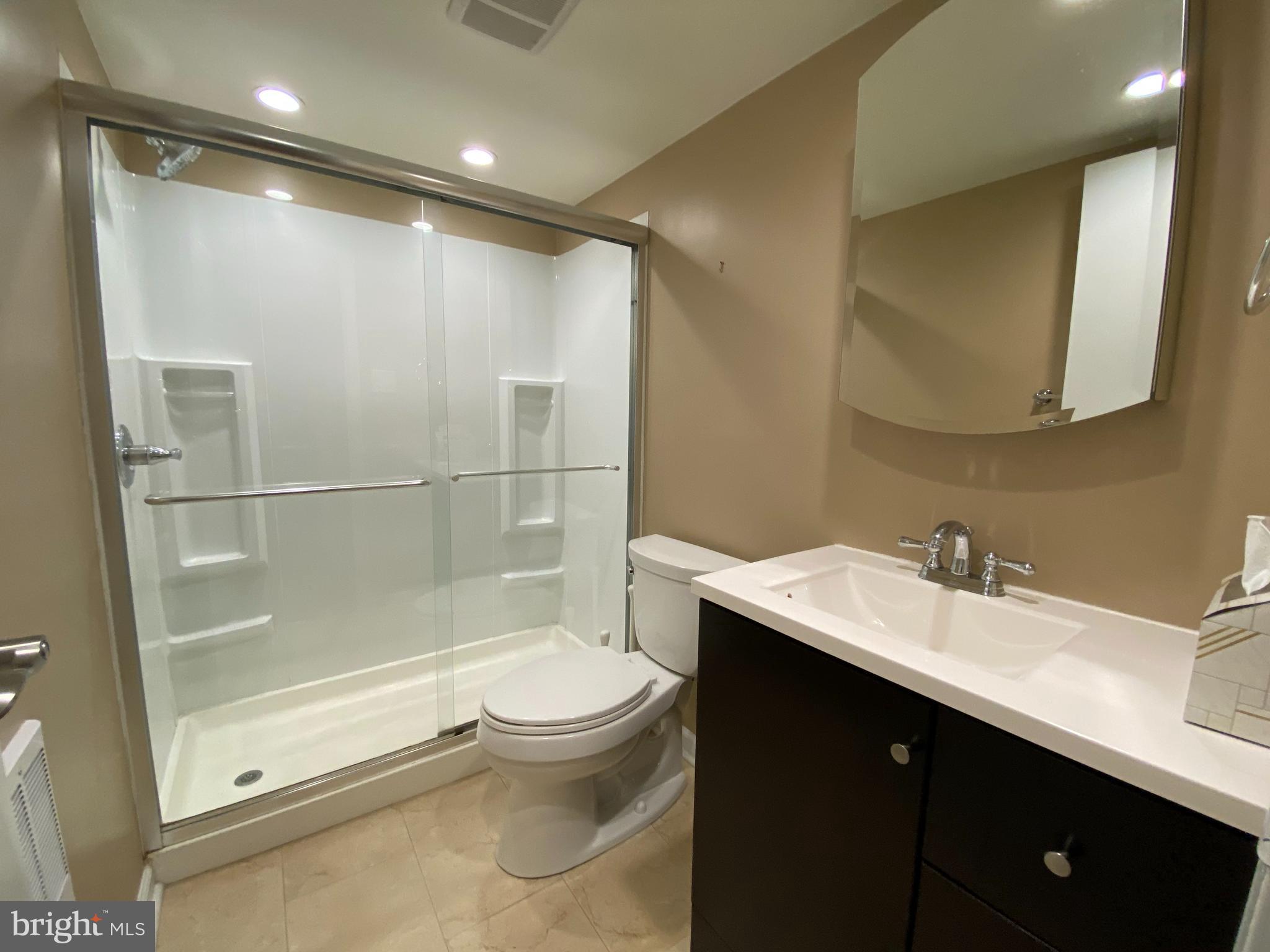 SOCIETY HILL - Residential Lease