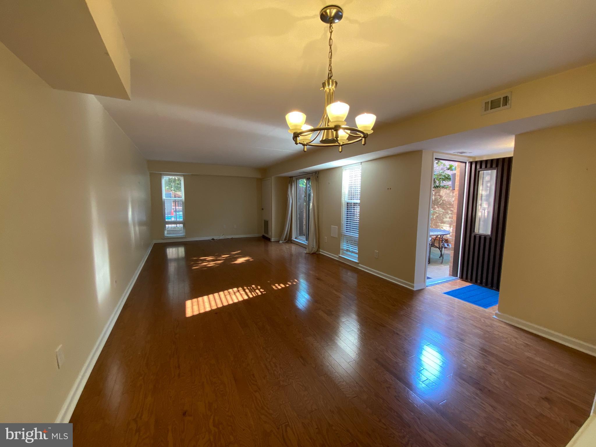 SOCIETY HILL - Residential Lease