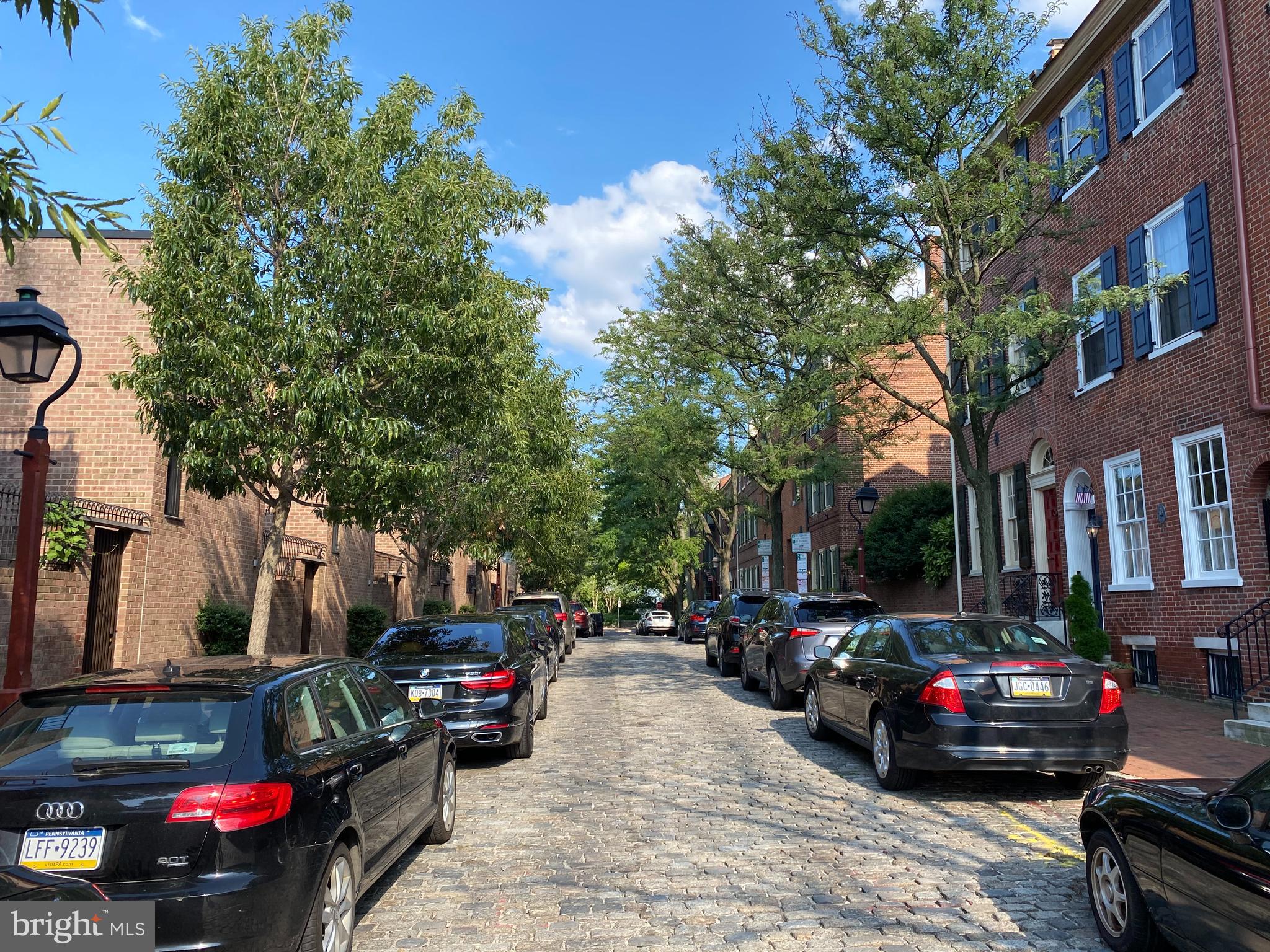 SOCIETY HILL - Residential Lease