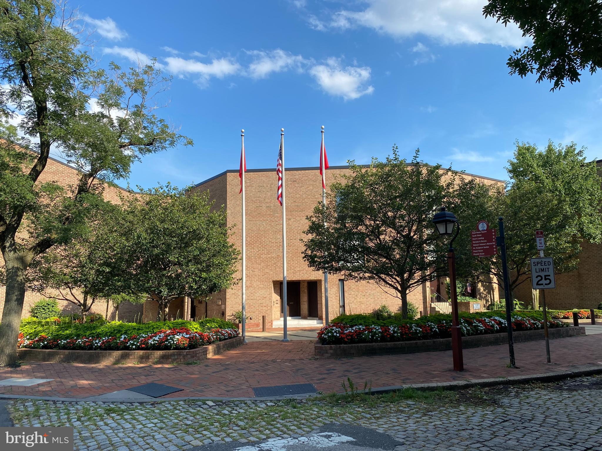 SOCIETY HILL - Residential Lease