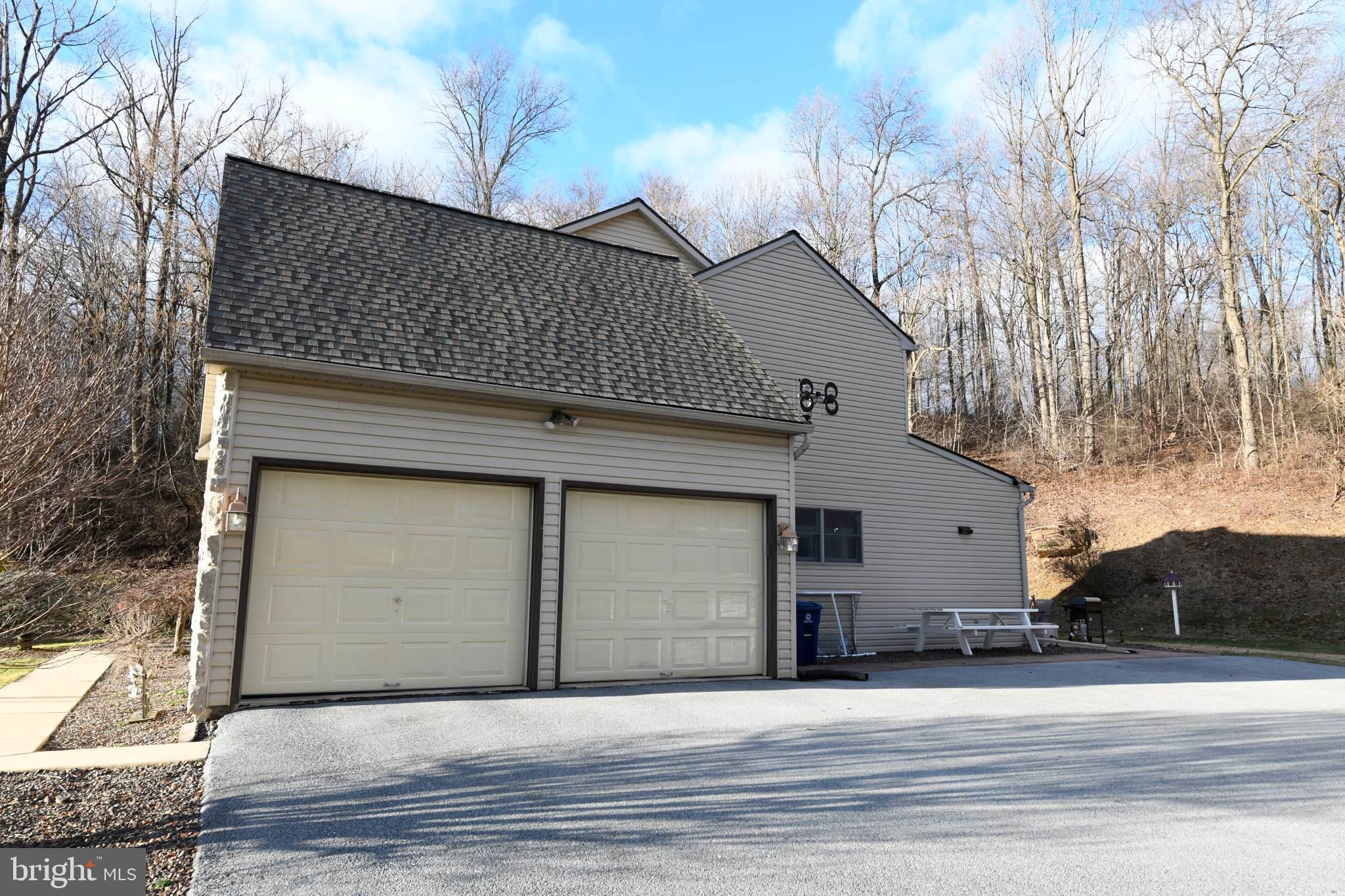 5501 DEER PATH LANE