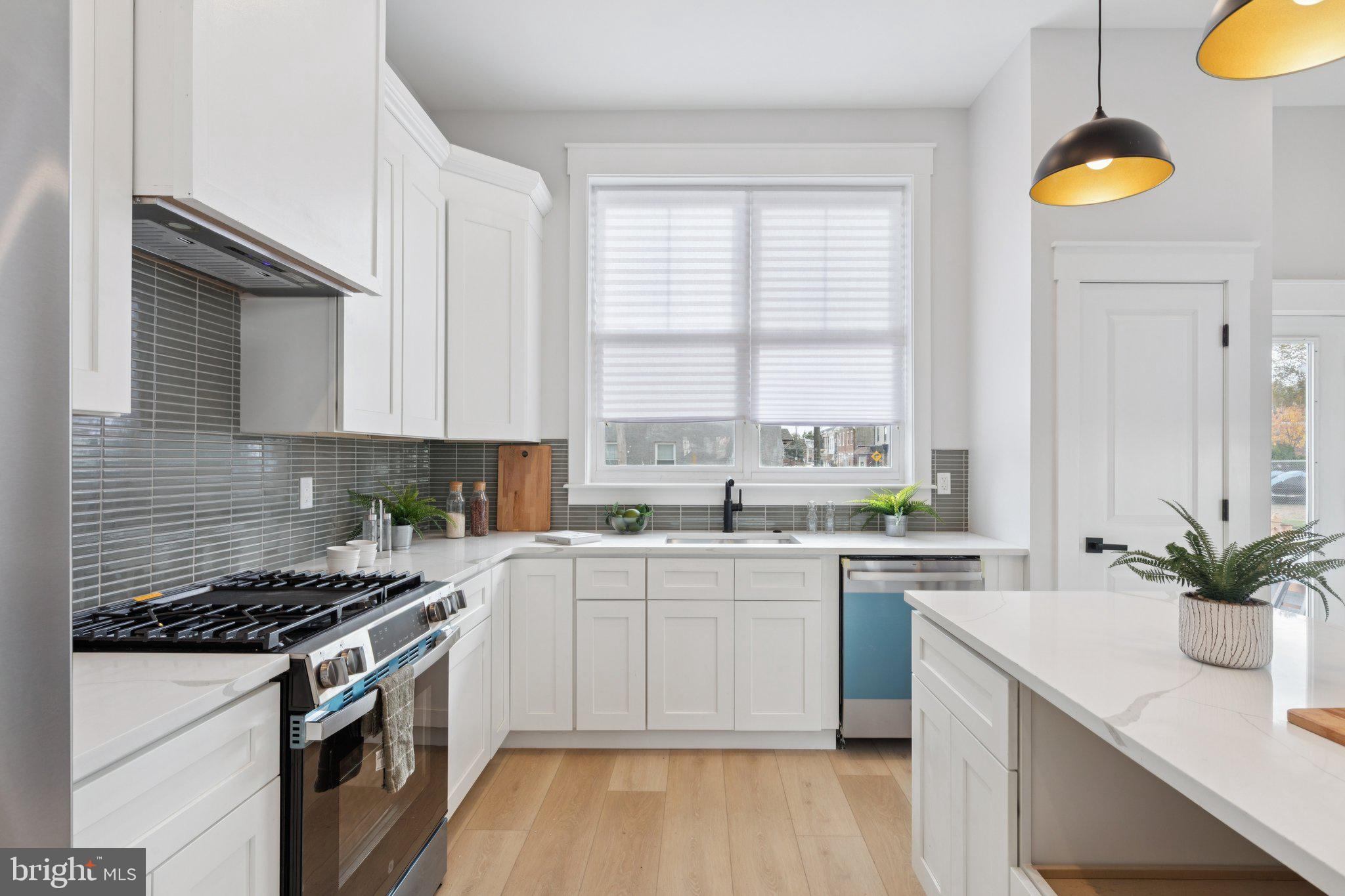 BRIDESBURG - Residential