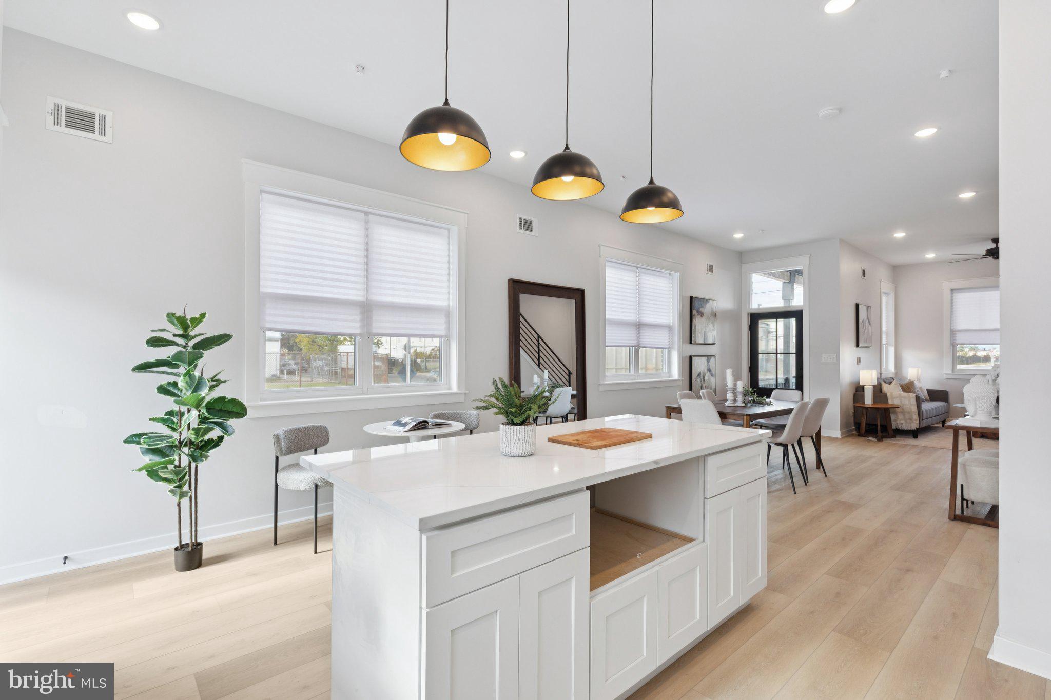 BRIDESBURG - Residential