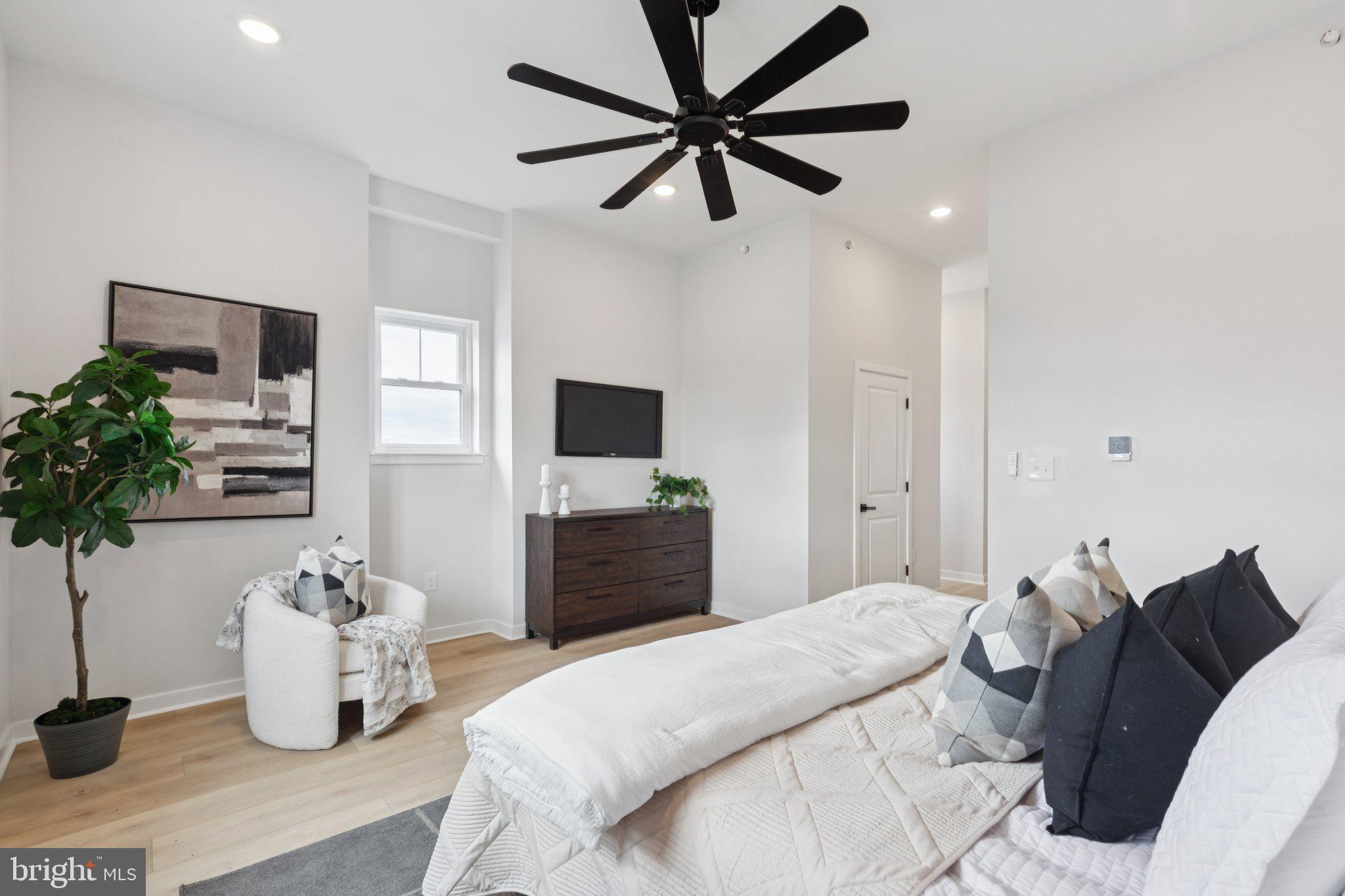 BRIDESBURG - Residential