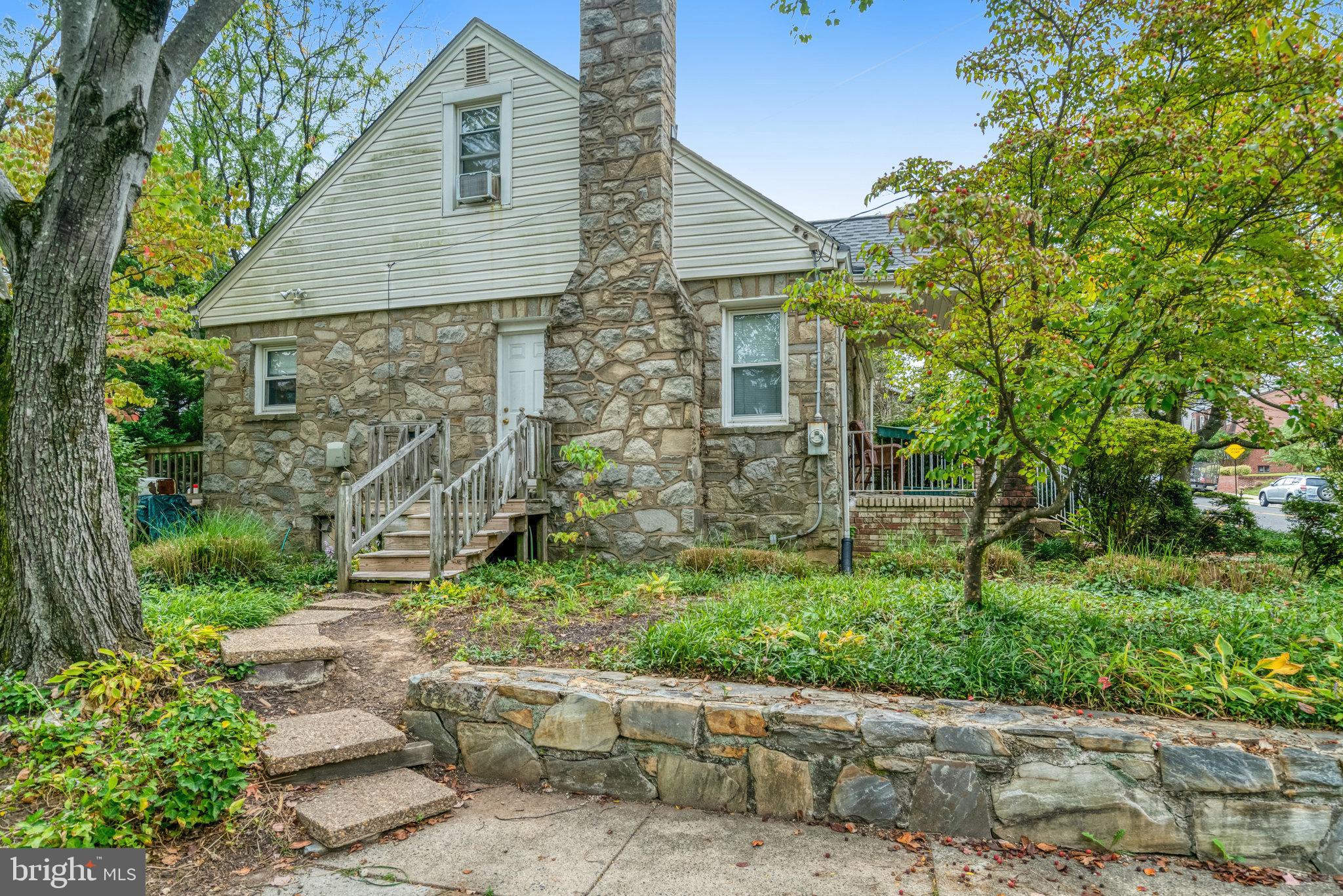 2515 N LEXINGTON STREET