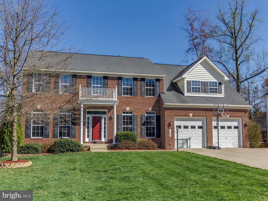 4 BR, 3.5 BA home w/3 finished levels. Open floor, wood & tile floors on main level. Kitchen features granite counters & new gas stove. Newly renovated master & 2nd bath on upper level, Basement boasts dry bar w/Maple cabinetry. Fenced rear yard w/deck & concrete patio w/Hot Tub & shed. Many upgrades include Dual HVAC system, Trane AC & gas furnace, expanded driveway, & leaf guard gutter system.