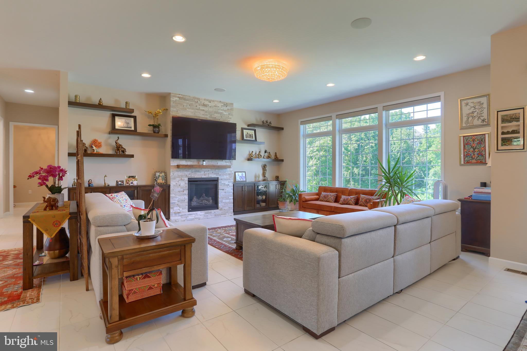 WILLOW CREEK FARMS - Residential