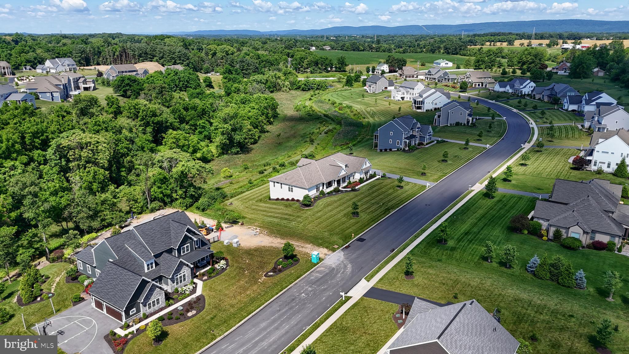 WILLOW CREEK FARMS - Residential