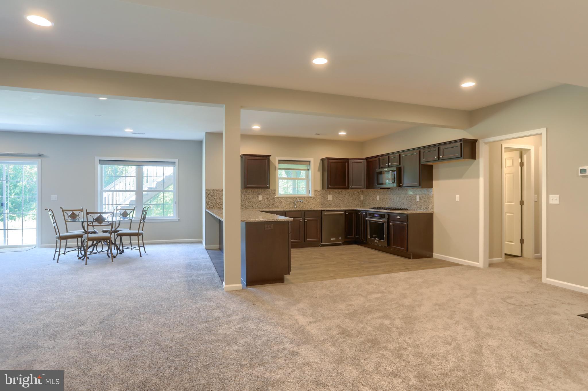 WILLOW CREEK FARMS - Residential