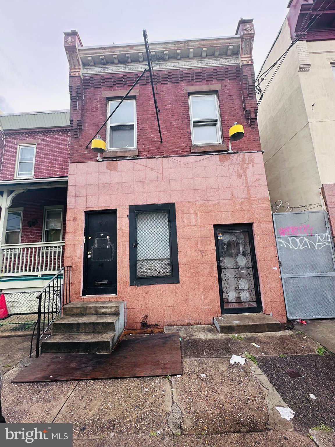 Mixed-Use Opportunity in Prime Frankford Location!
This property offers incredible potential for both homeowners and investors. The building features a commercial space on the first floor and a residential 2-bedroom unit upstairs—ideal for owner-occupants looking to live above their business or investors seeking to expand their portfolio. The property needs rehab, but the possibilities are endless in this rapidly growing area. Just steps from local shops, restaurants, and within walking distance to the Frankford Transportation Center. Don’t miss out on this value-add opportunity in one of Philadelphia’s up-and-coming neighborhoods!