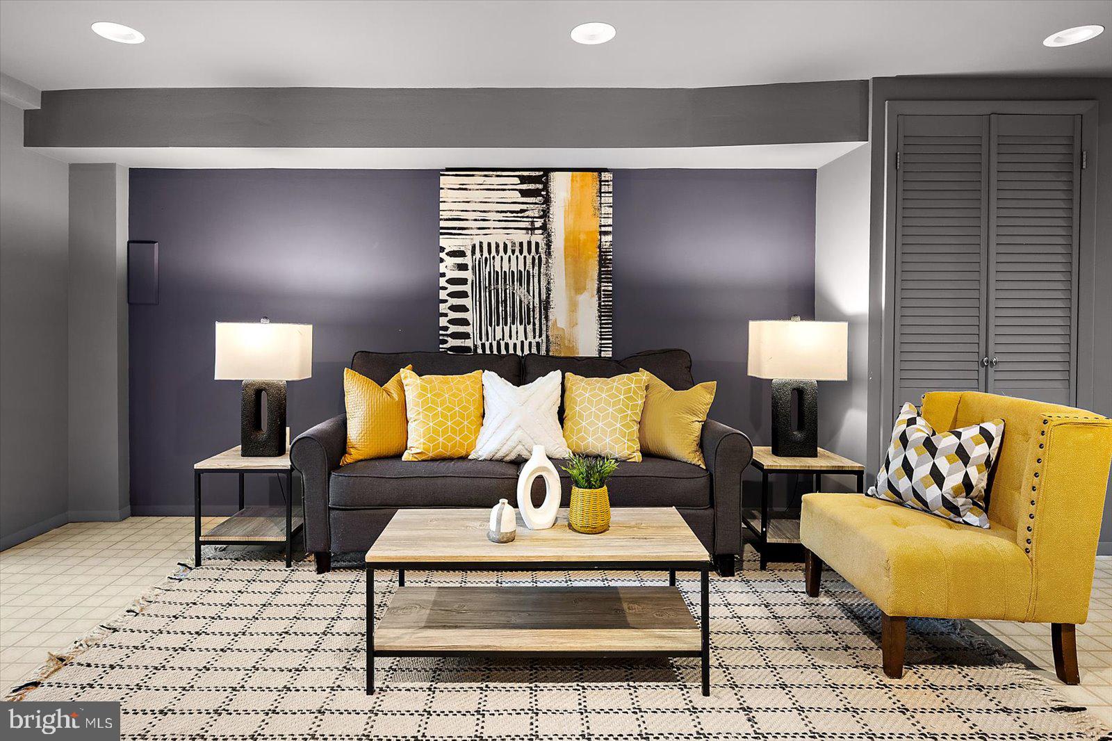 HOBBITS GLEN - Residential