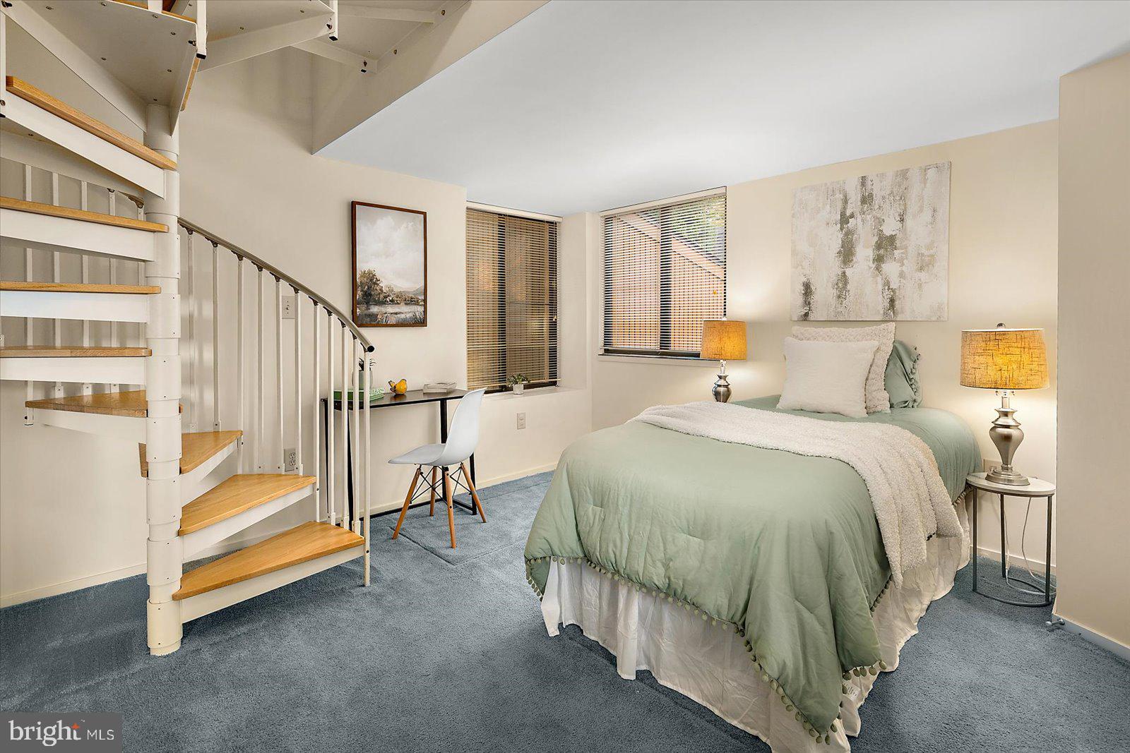 HOBBITS GLEN - Residential