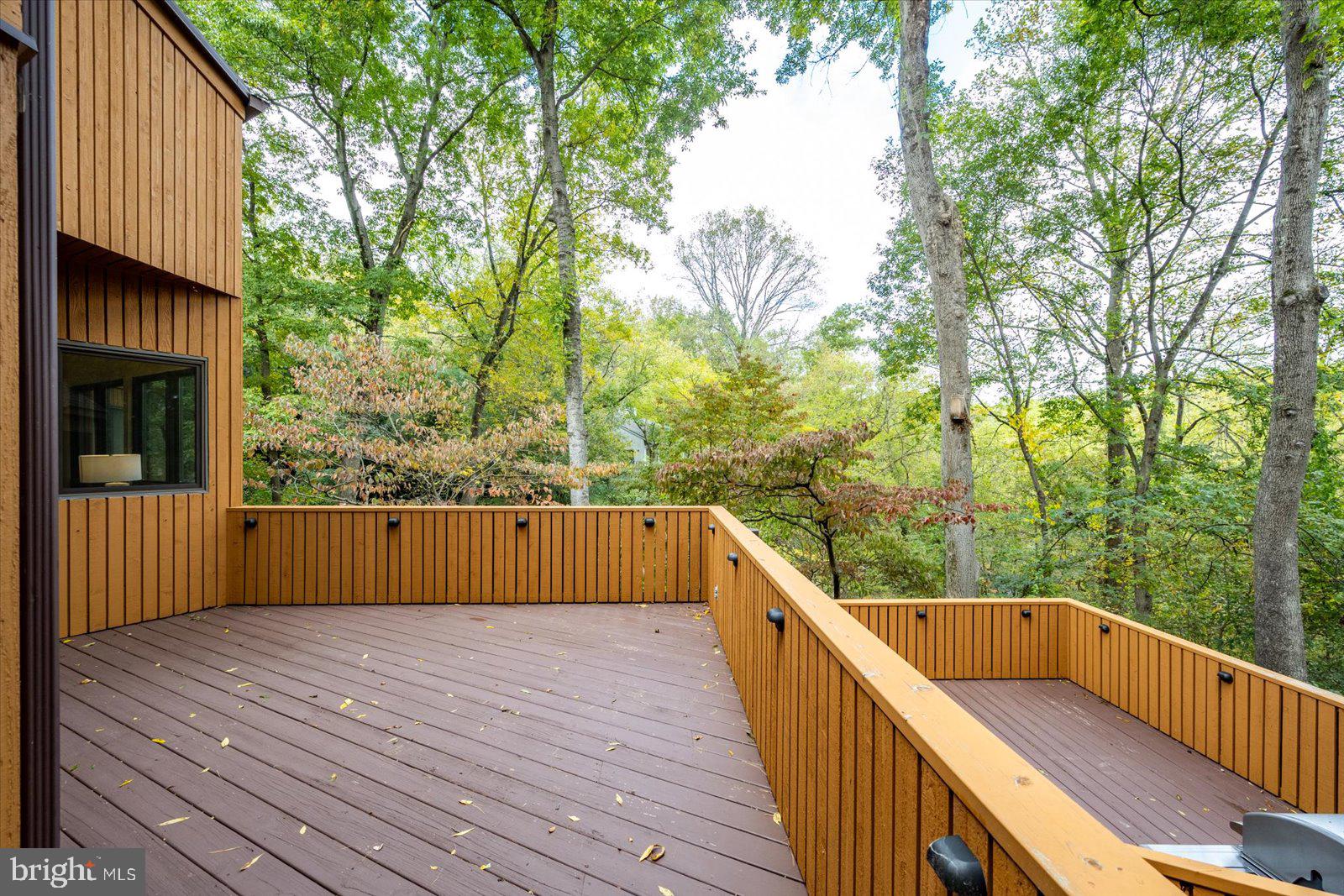 HOBBITS GLEN - Residential