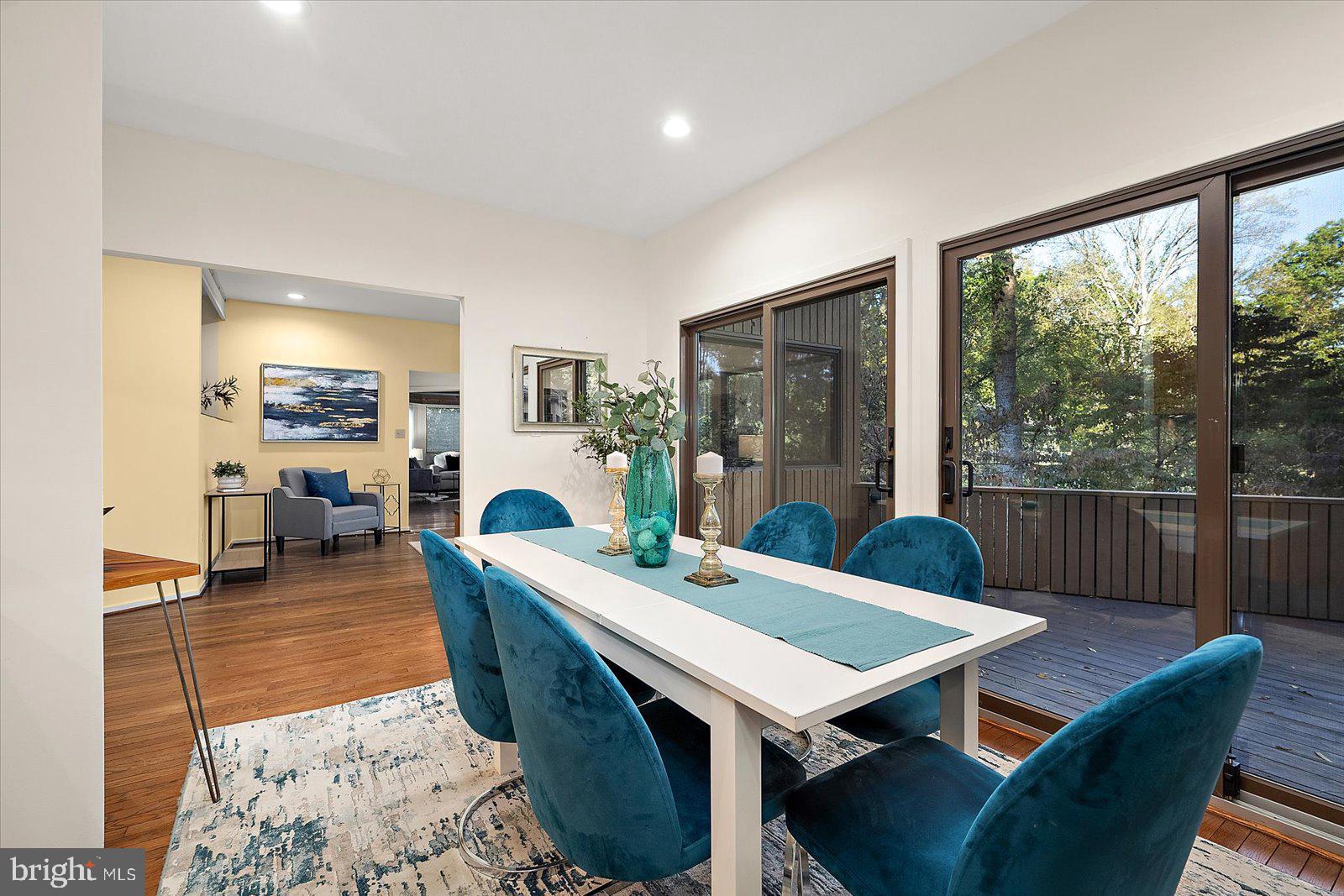 HOBBITS GLEN - Residential