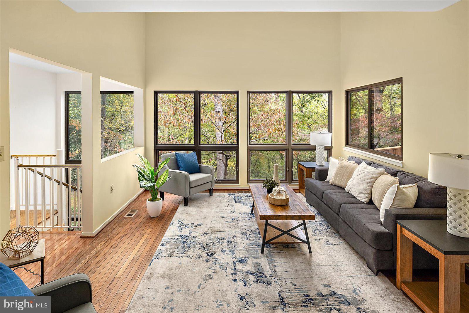 HOBBITS GLEN - Residential