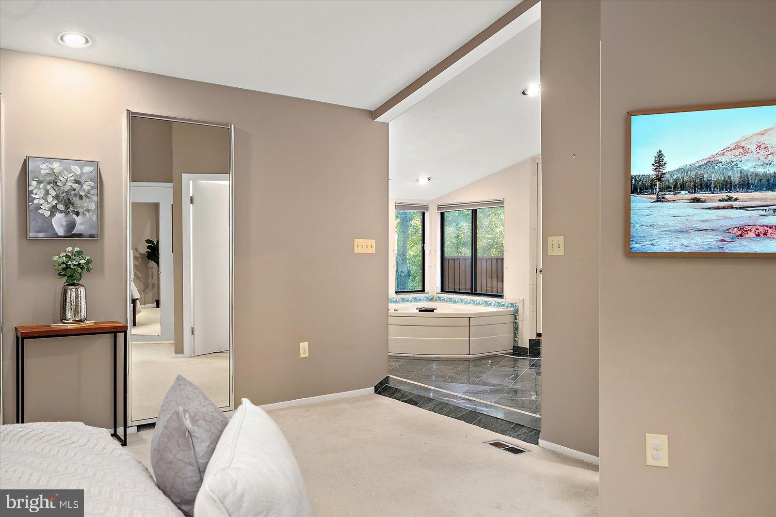 HOBBITS GLEN - Residential