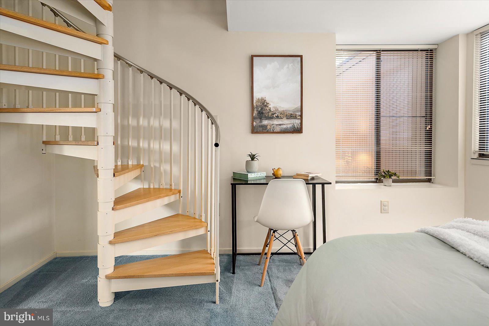 HOBBITS GLEN - Residential