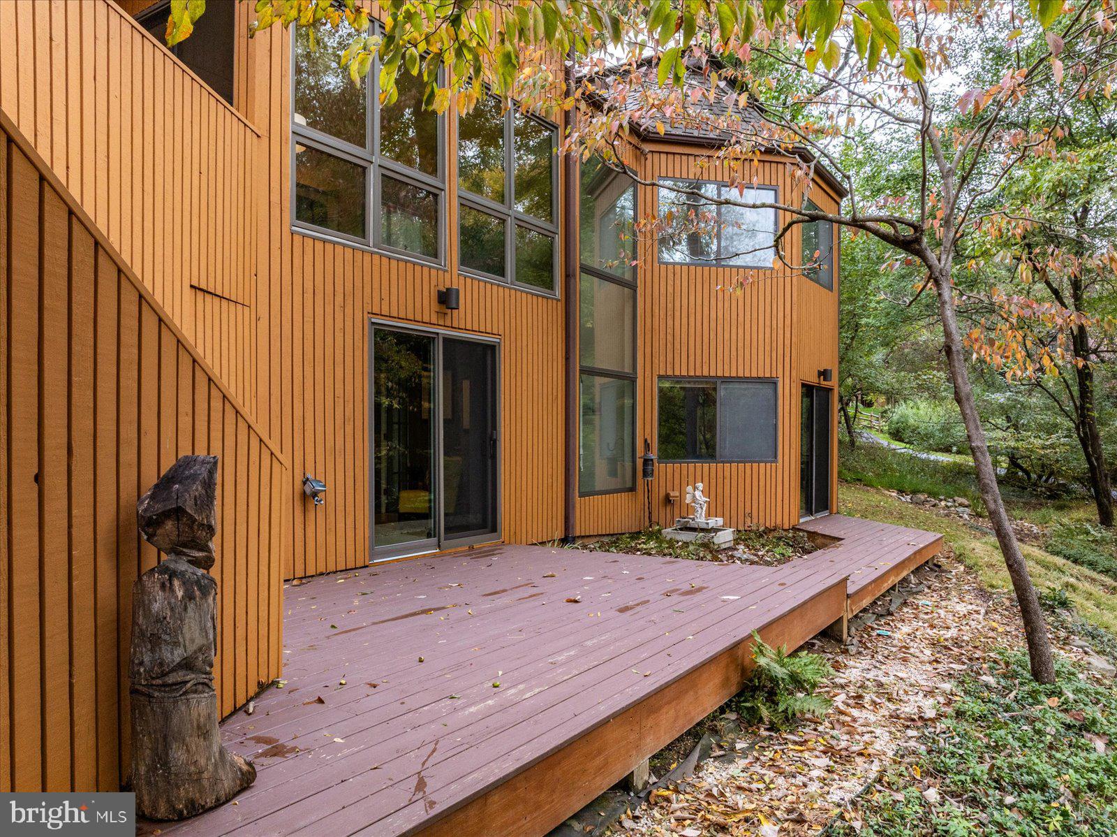 HOBBITS GLEN - Residential