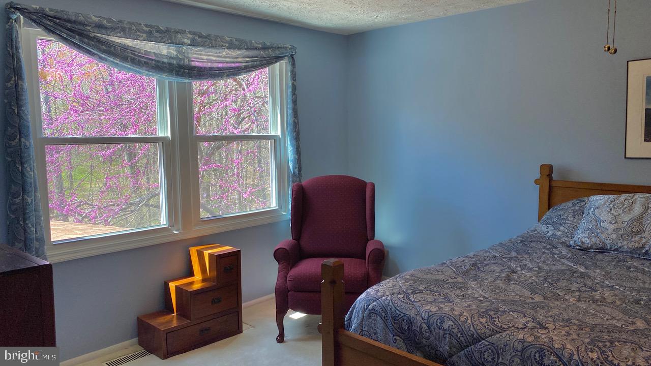 FAIRFAX CLUB ESTATES - Residential