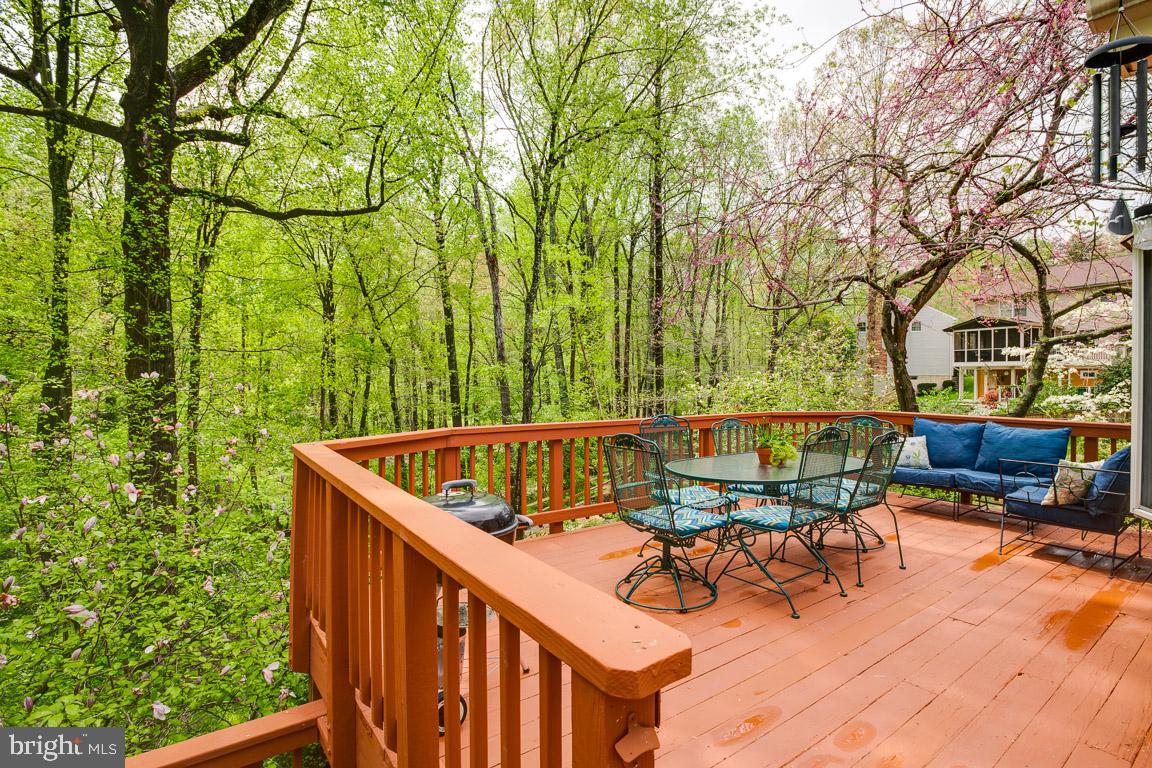 FAIRFAX CLUB ESTATES - Residential