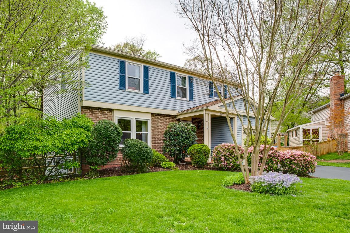 FAIRFAX CLUB ESTATES - Residential