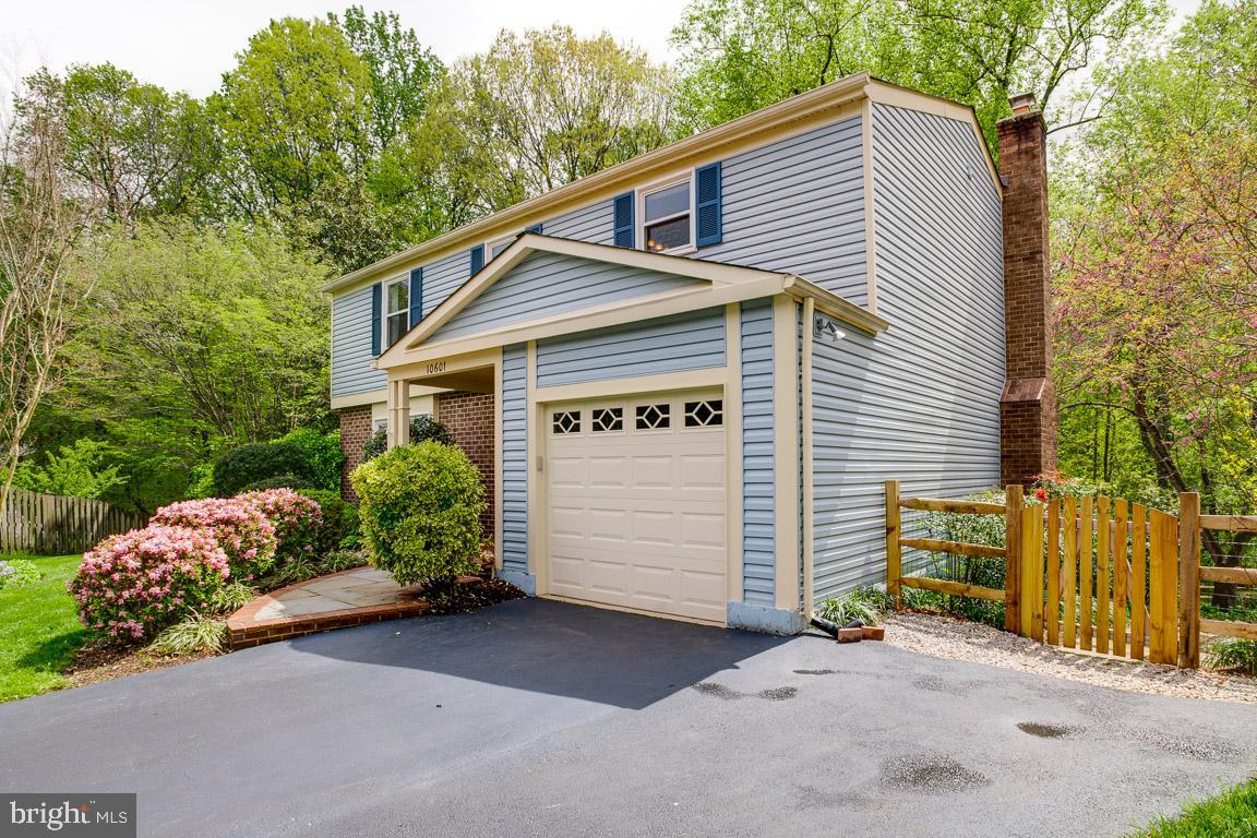 FAIRFAX CLUB ESTATES - Residential