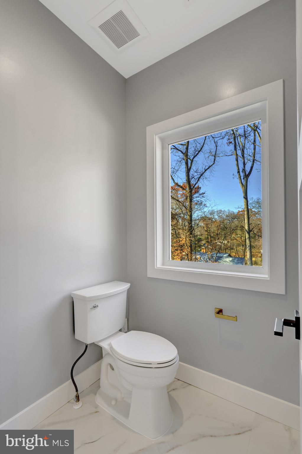 LEEHIGH VILLAGE - Residential