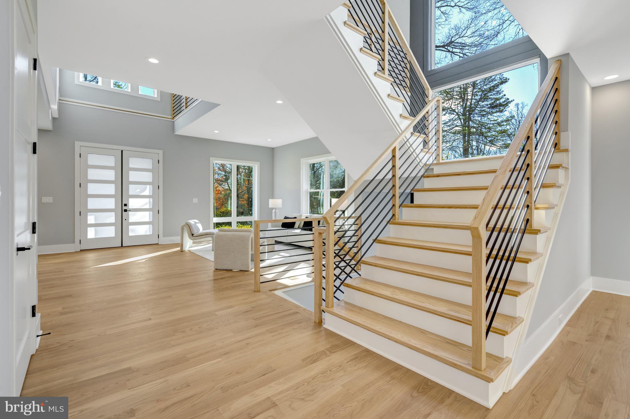 LEEHIGH VILLAGE - Residential