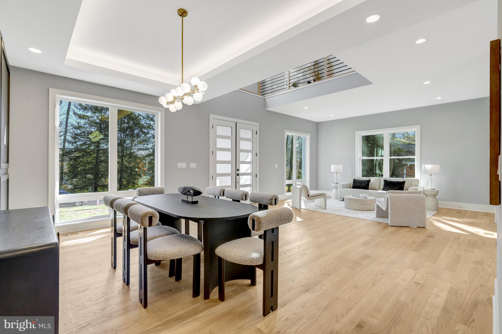 LEEHIGH VILLAGE - Residential