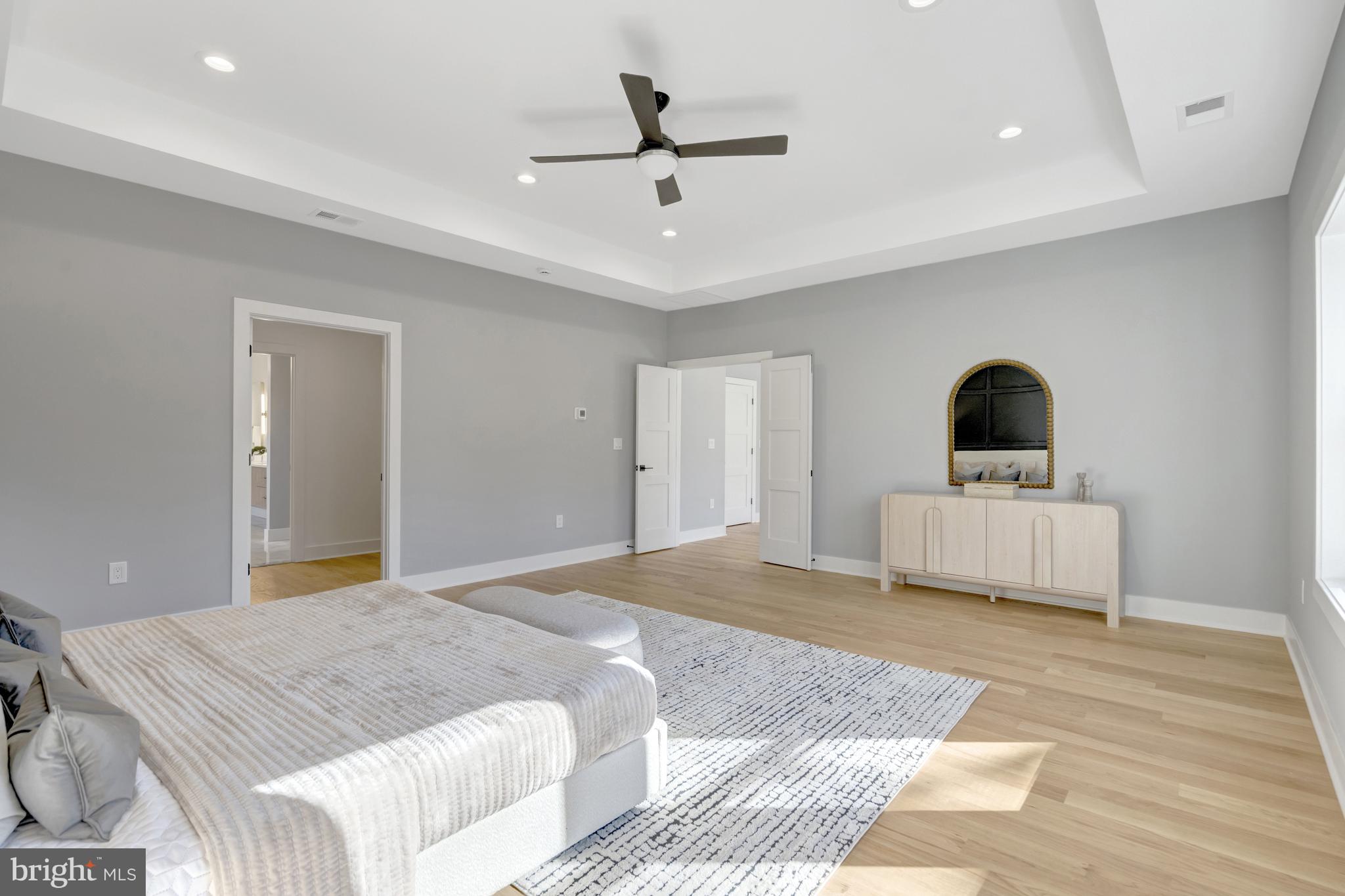 LEEHIGH VILLAGE - Residential