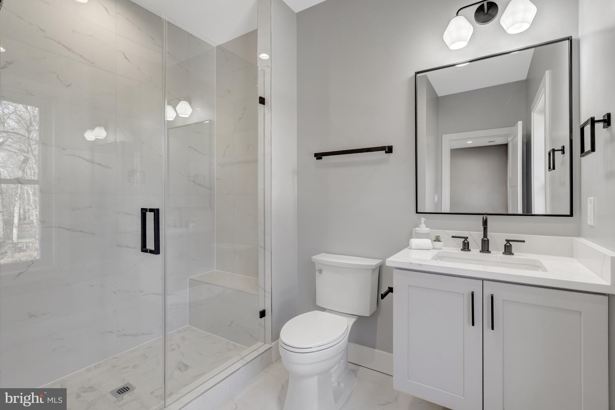 LEEHIGH VILLAGE - Residential