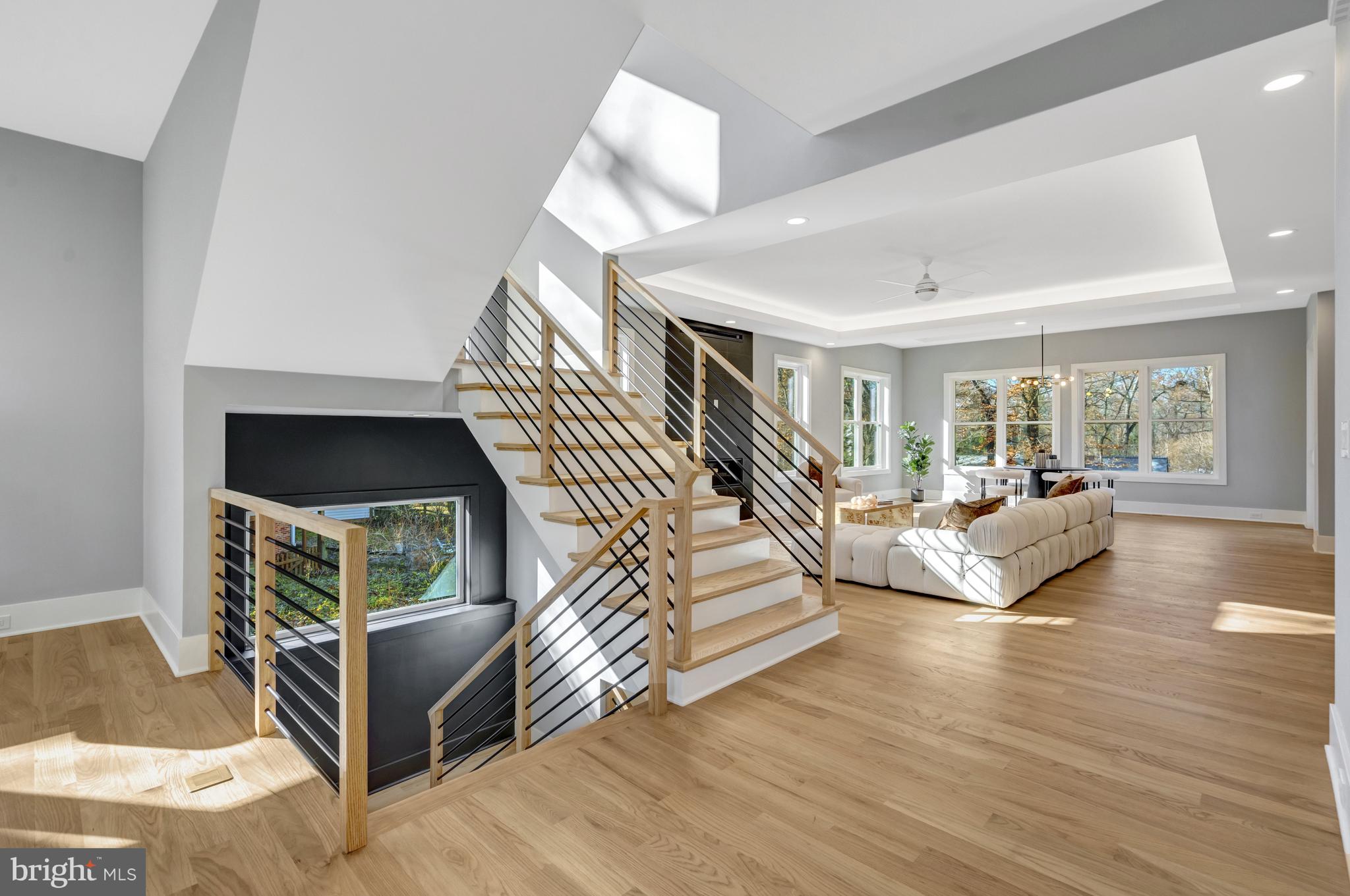 LEEHIGH VILLAGE - Residential