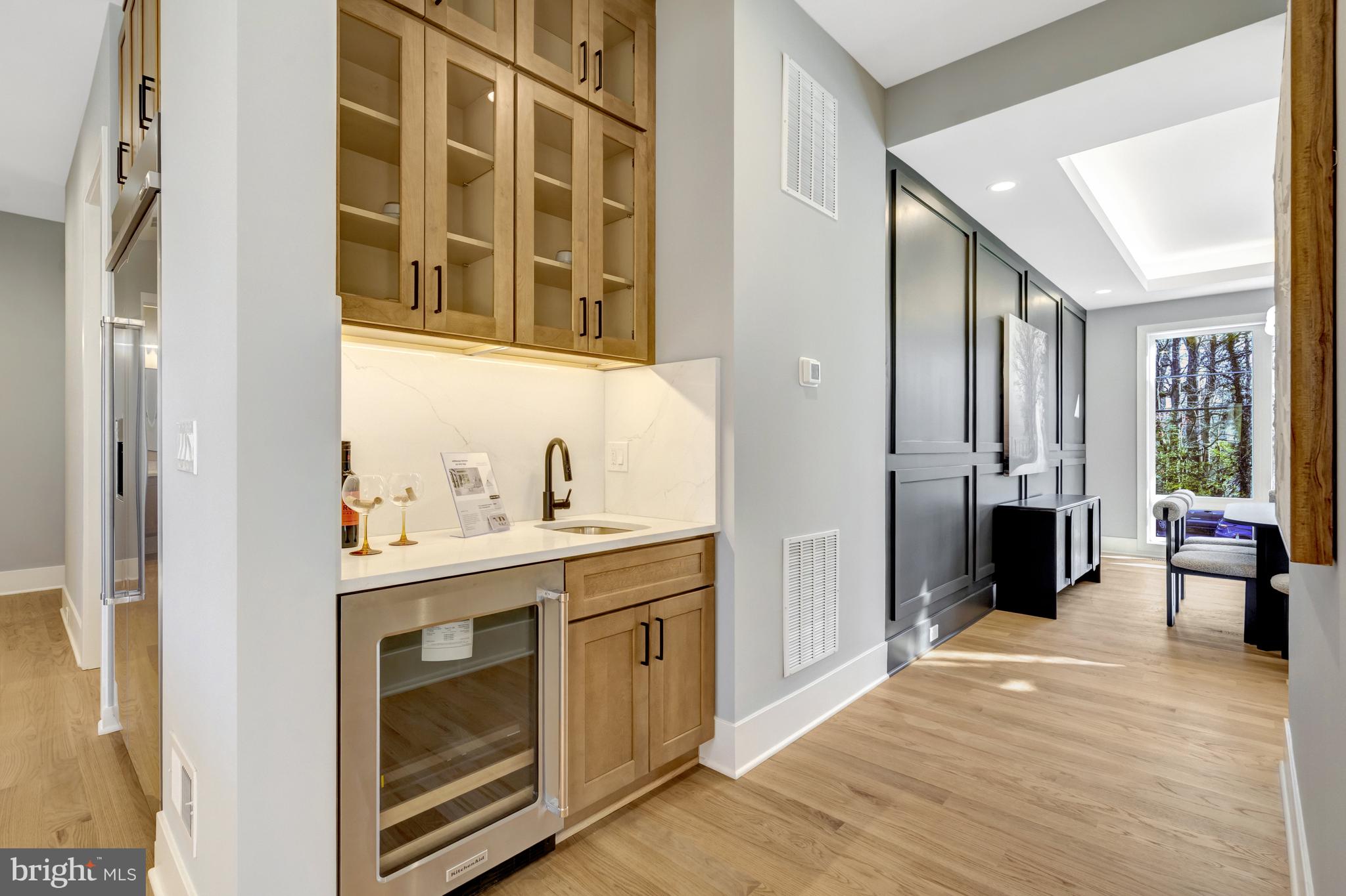 LEEHIGH VILLAGE - Residential