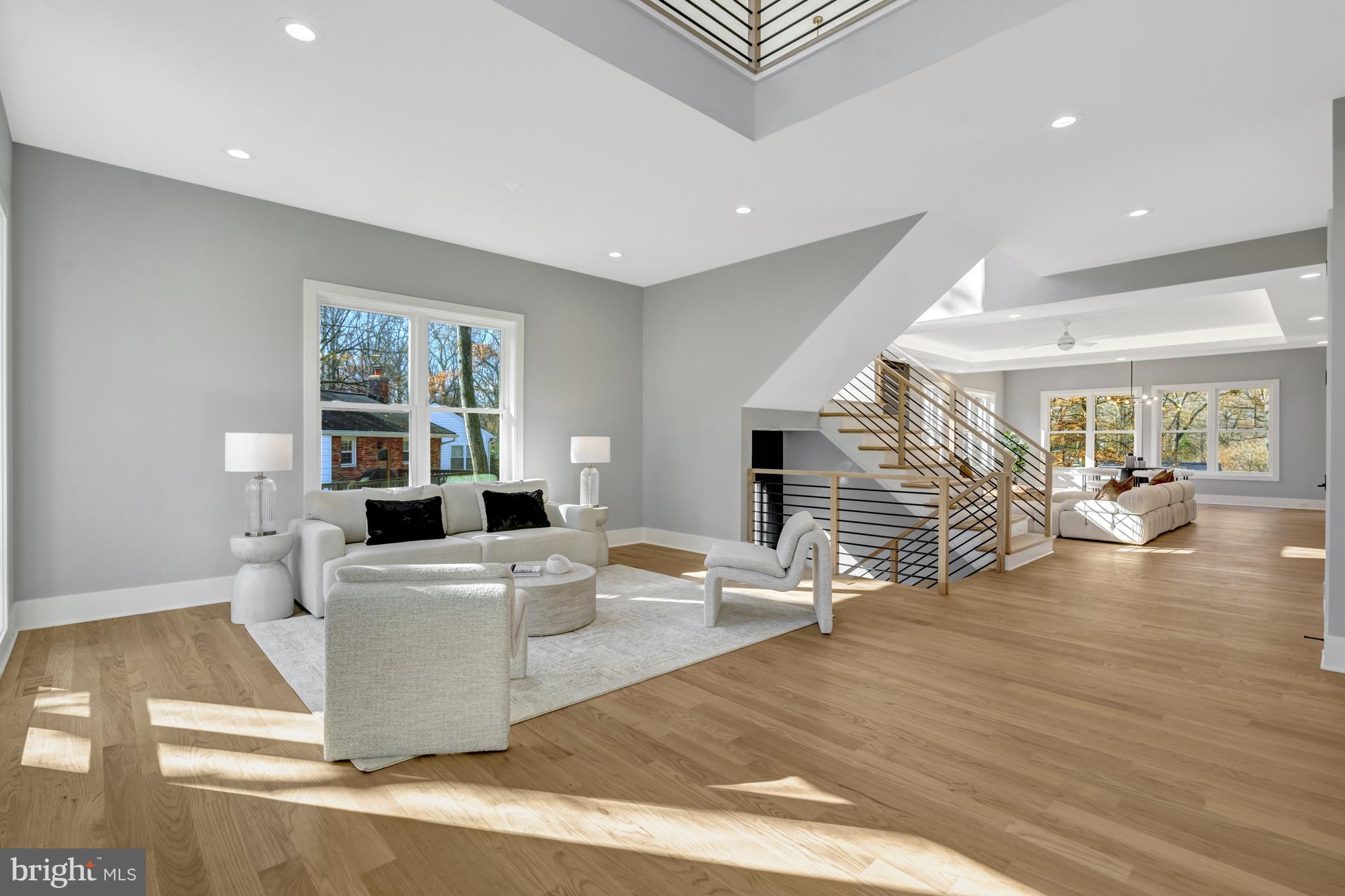 LEEHIGH VILLAGE - Residential