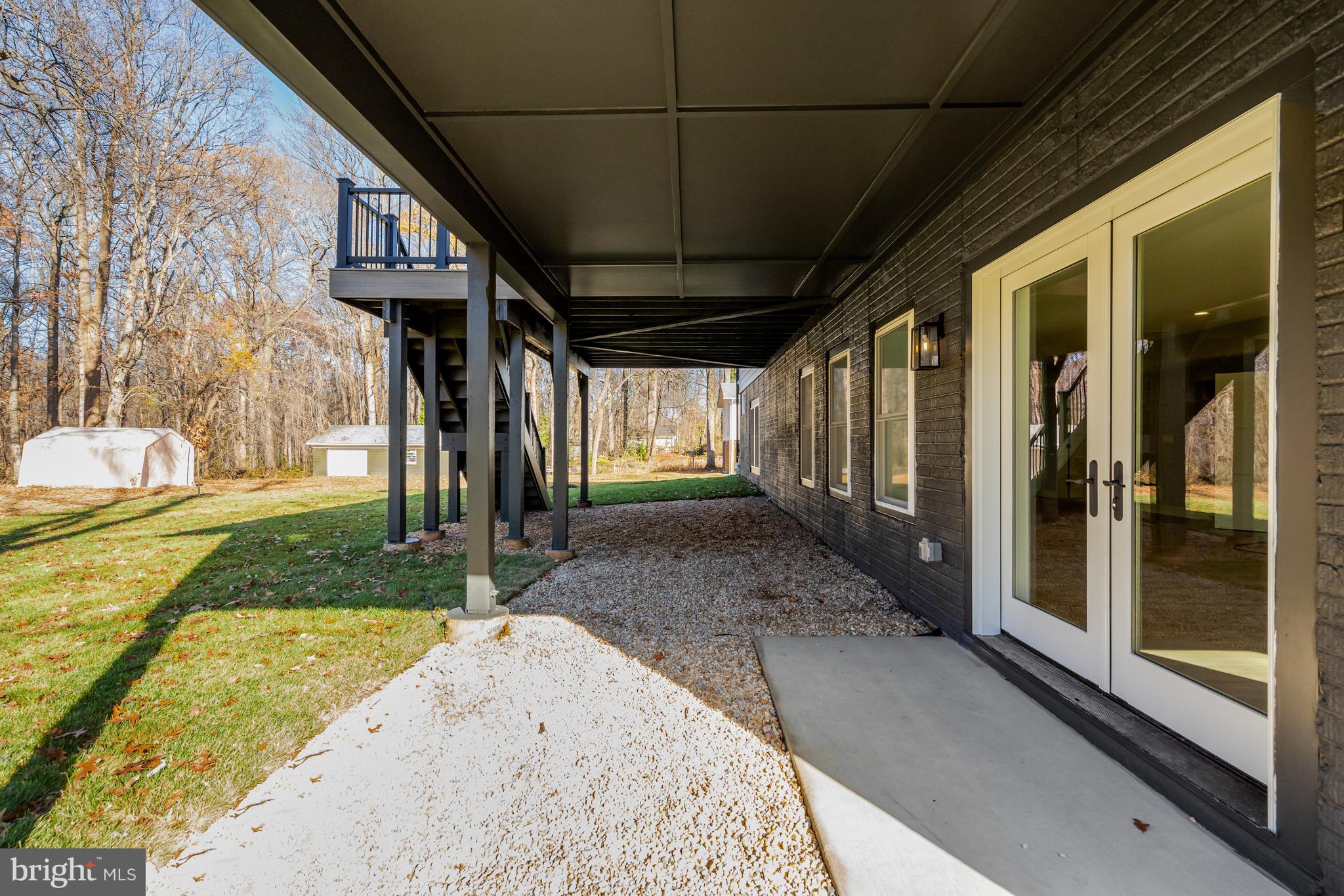 LEEHIGH VILLAGE - Residential