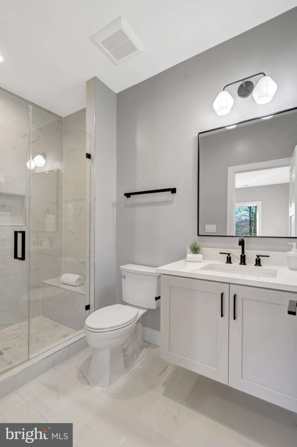 LEEHIGH VILLAGE - Residential