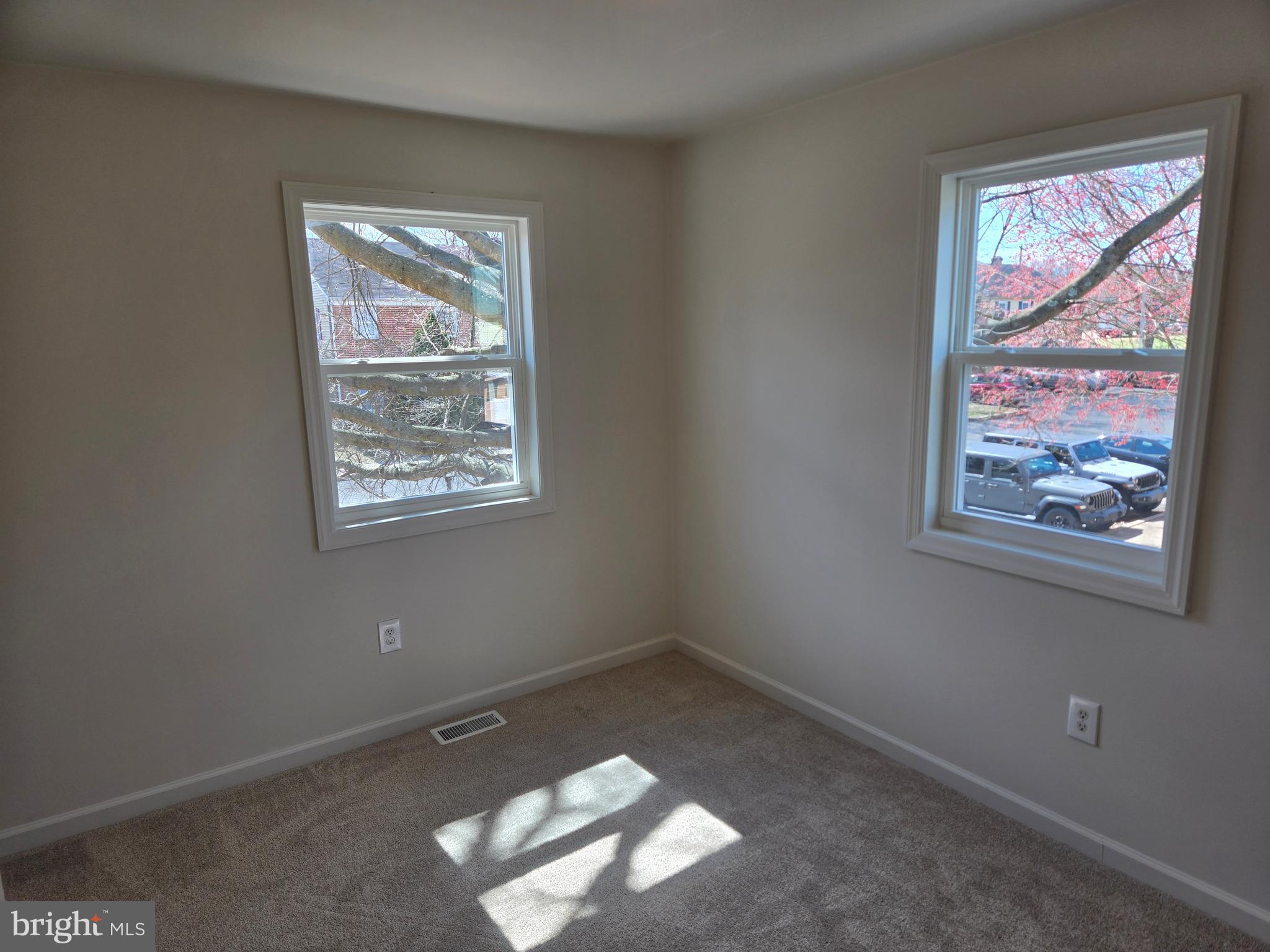 QUAKER RUN - Residential