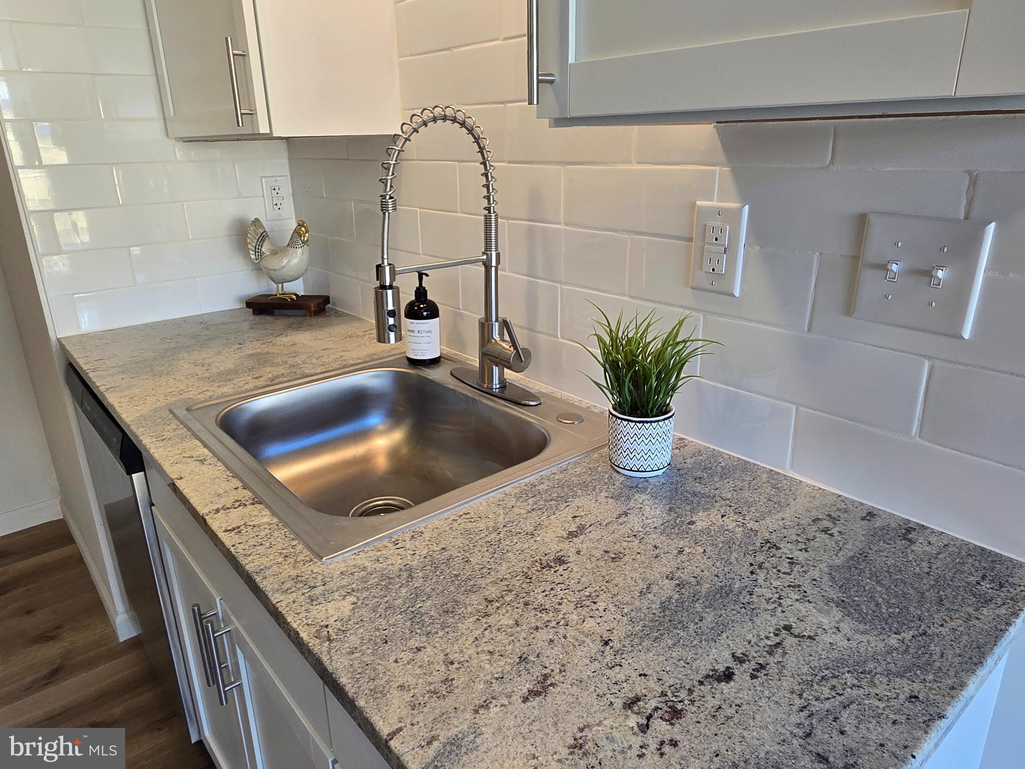 QUAKER RUN - Residential