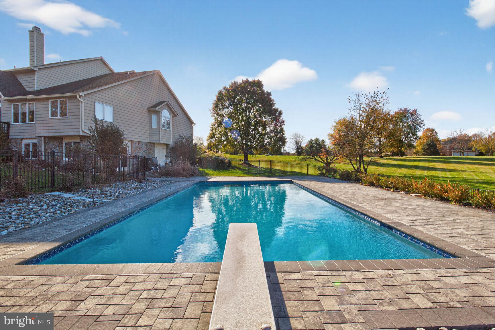 CRYSTAL CLEAR - Residential