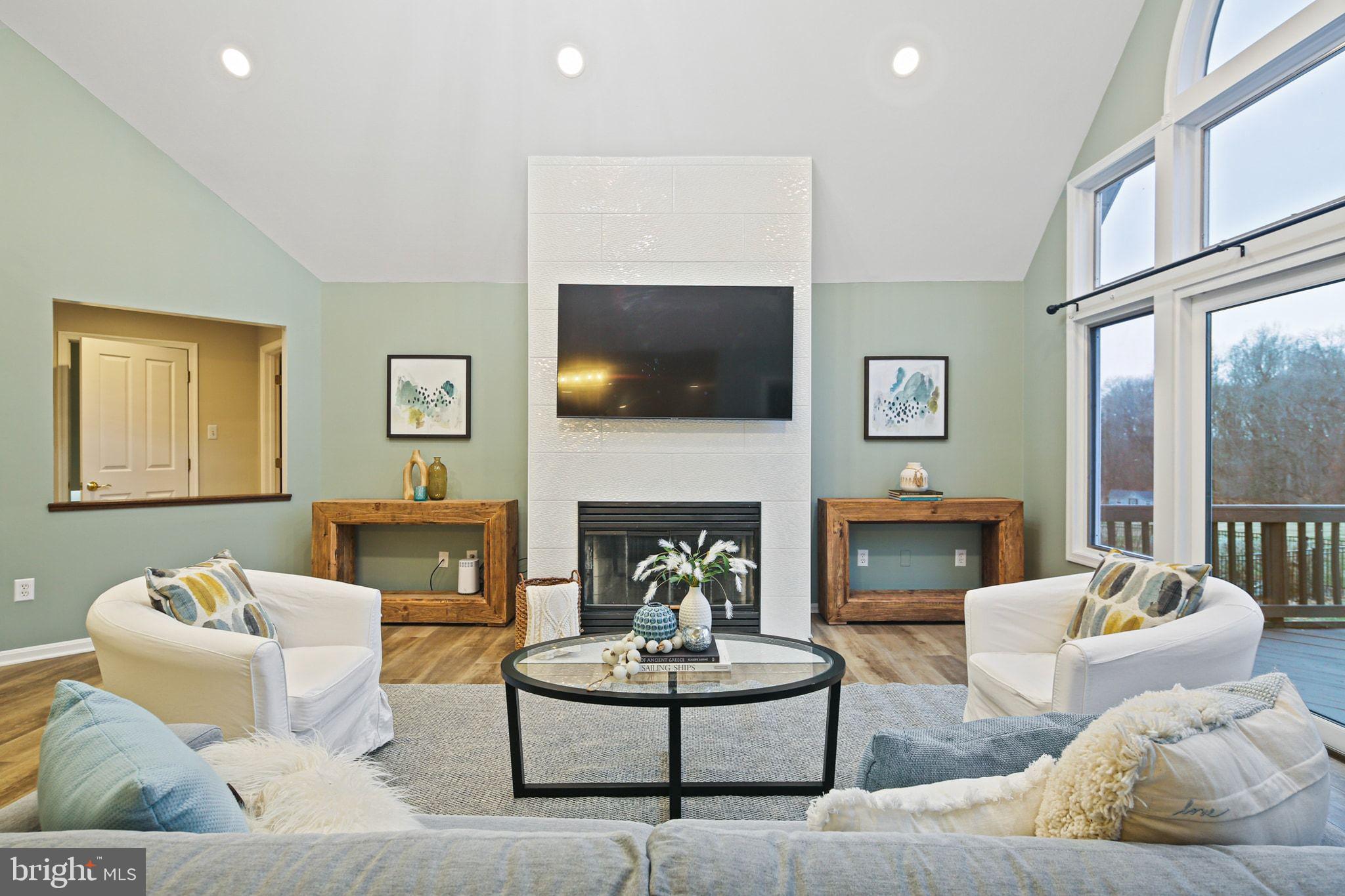 CRYSTAL CLEAR - Residential