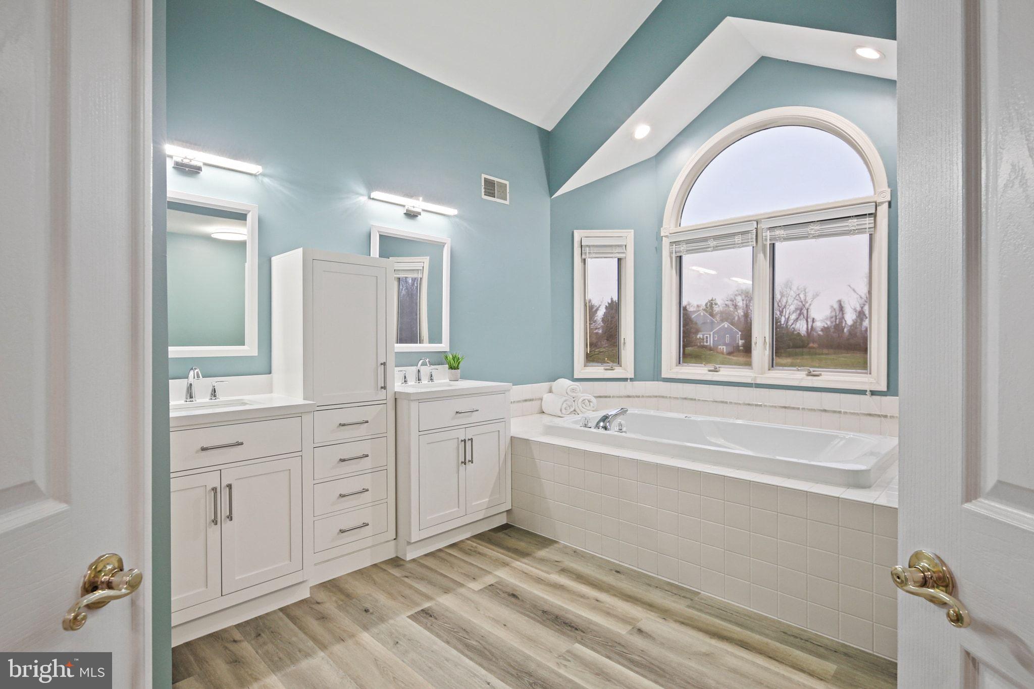 CRYSTAL CLEAR - Residential