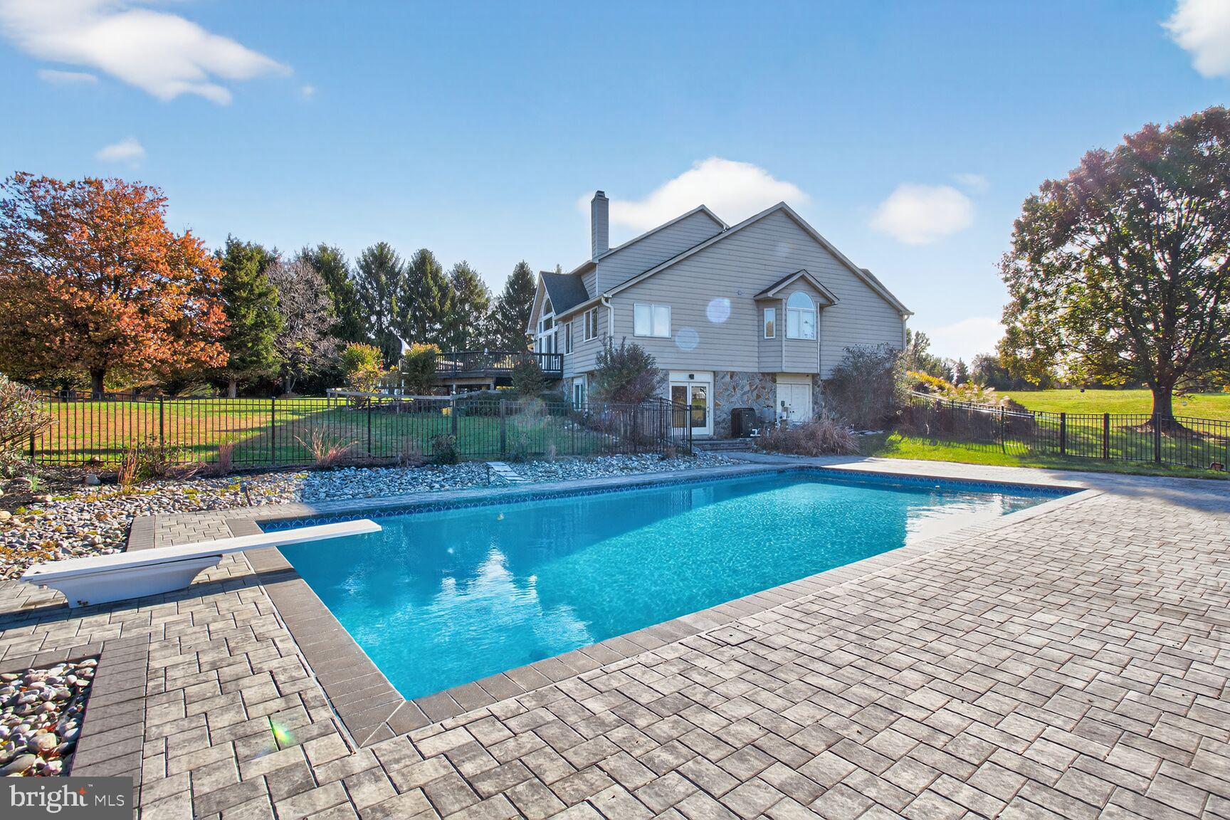 CRYSTAL CLEAR - Residential