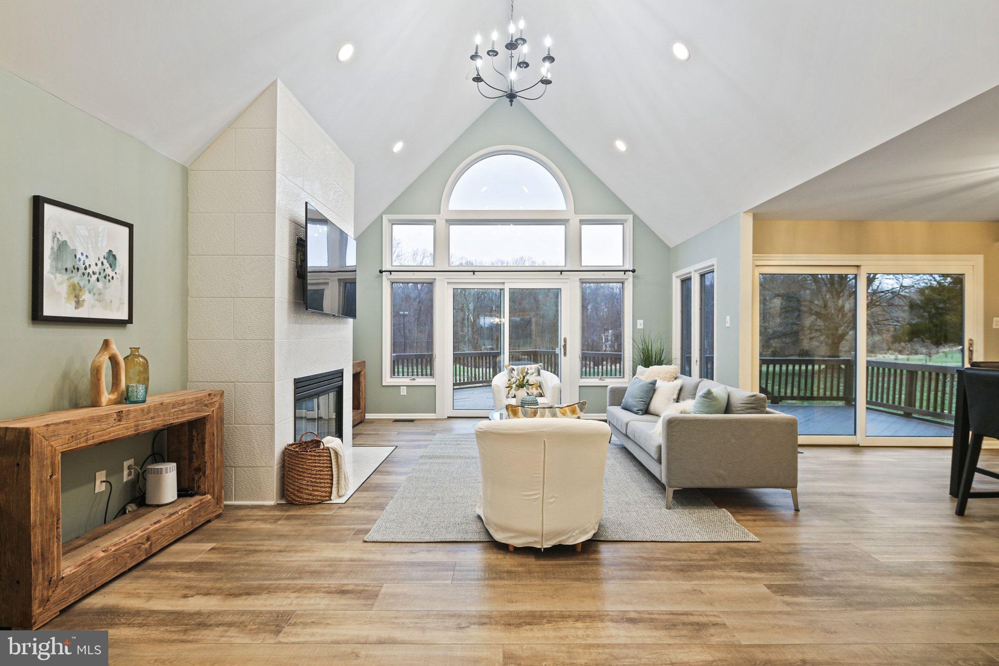 CRYSTAL CLEAR - Residential