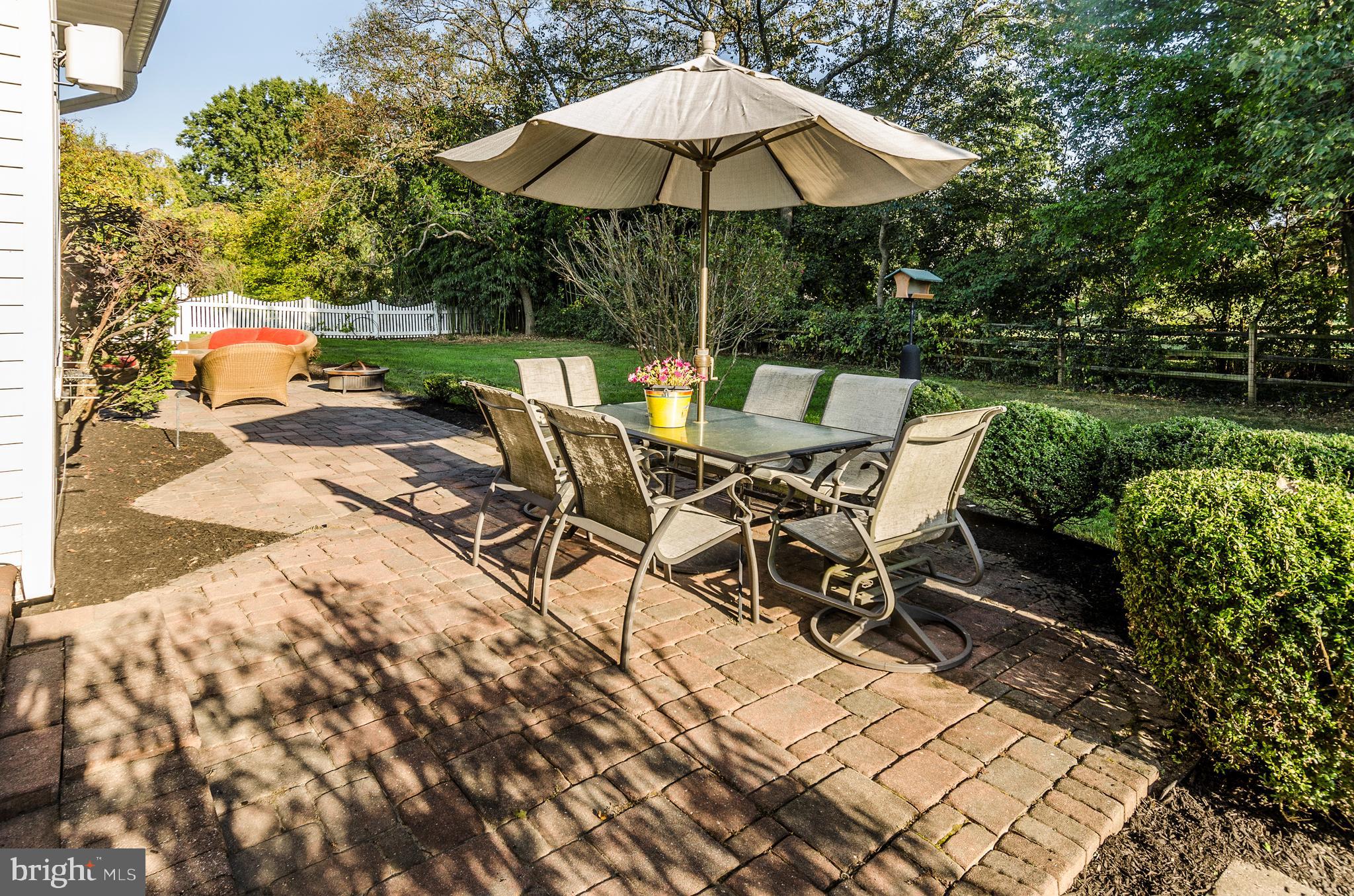 HIDDEN OAKS - Residential