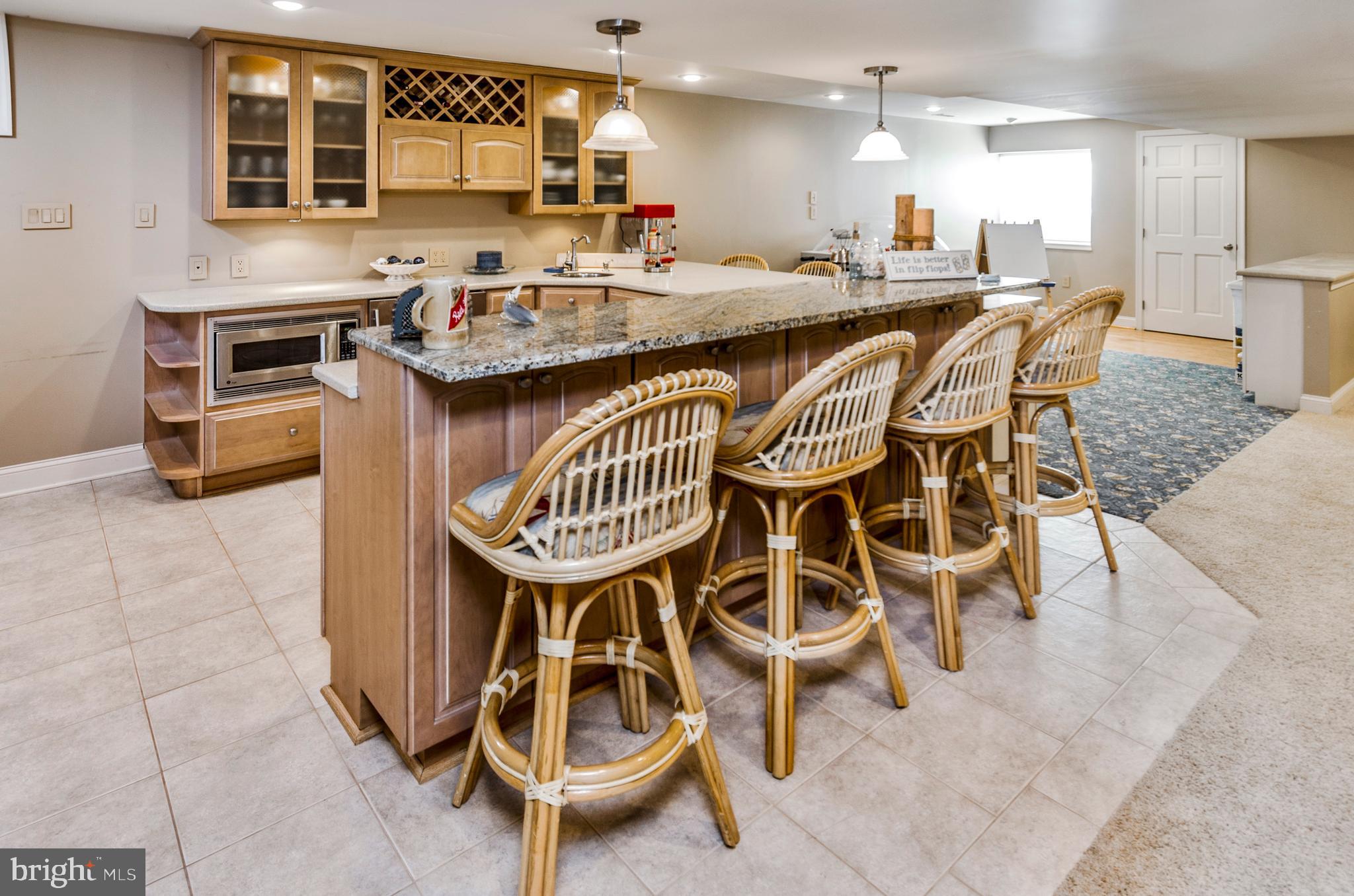 HIDDEN OAKS - Residential