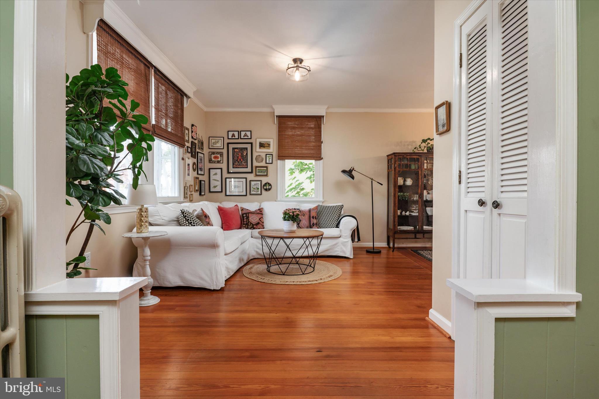 MURRAY HILL - Residential