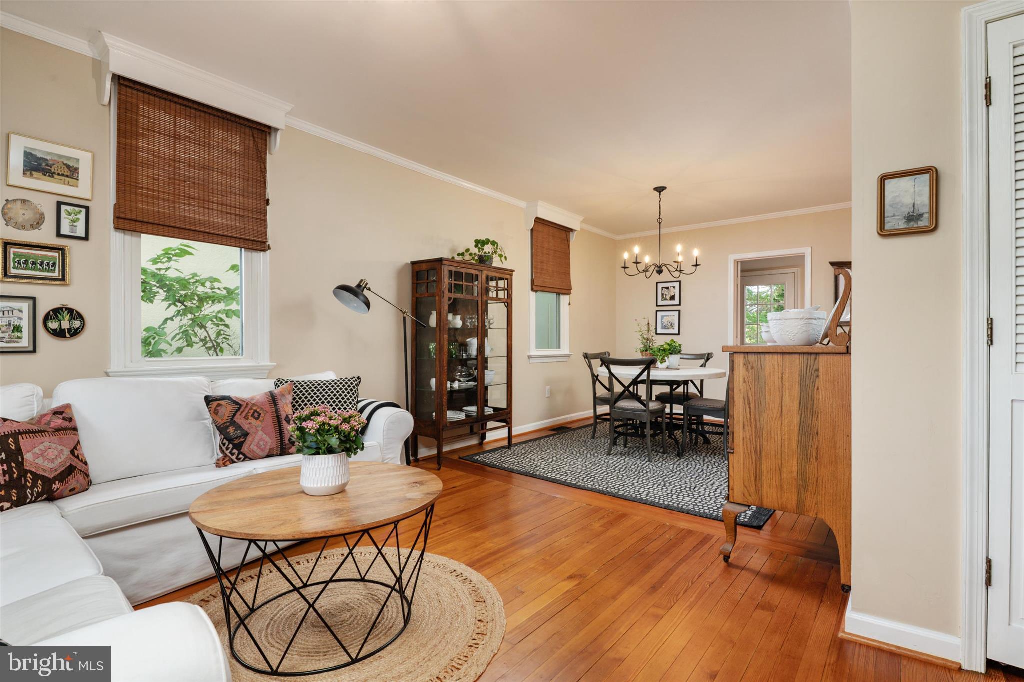 MURRAY HILL - Residential